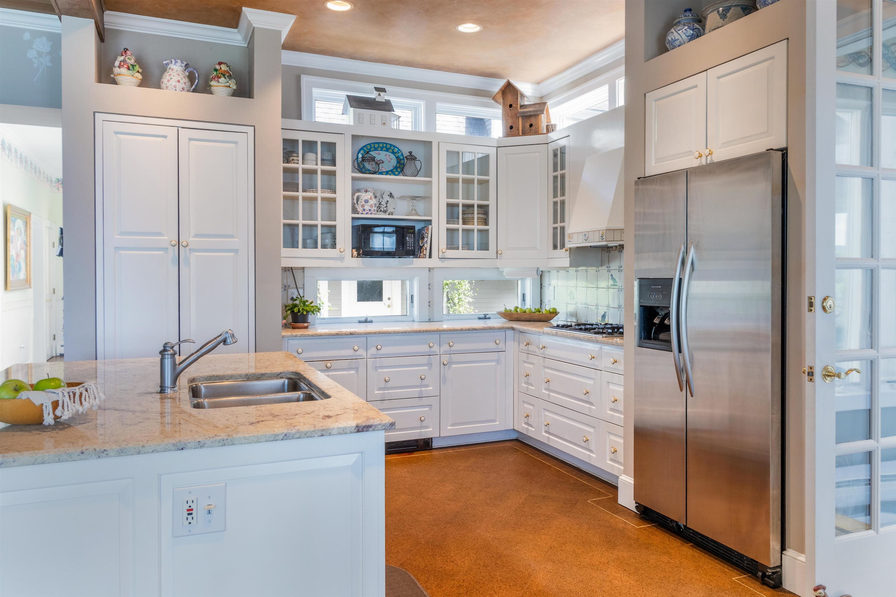 main property photo 11