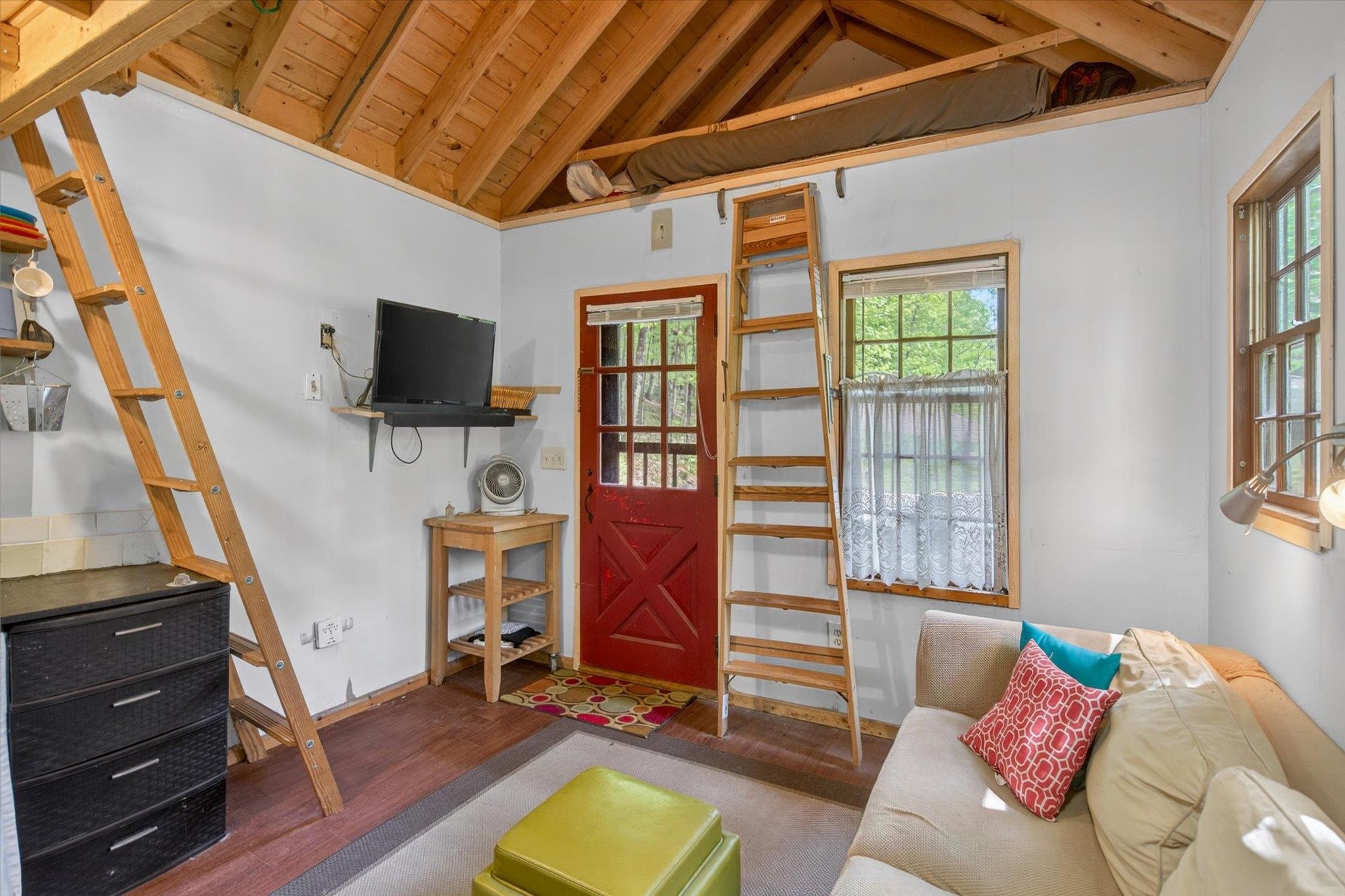 main property photo 50