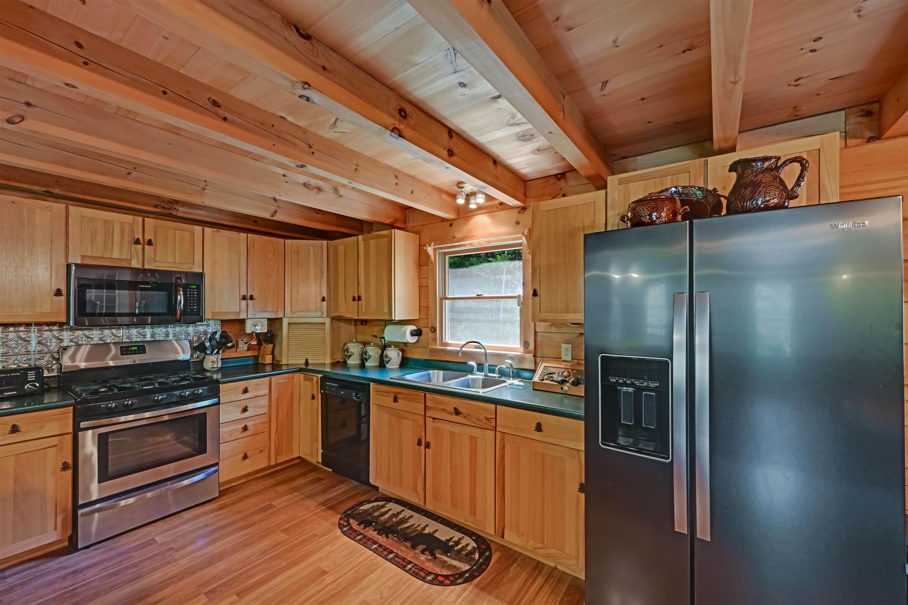 main property photo 13