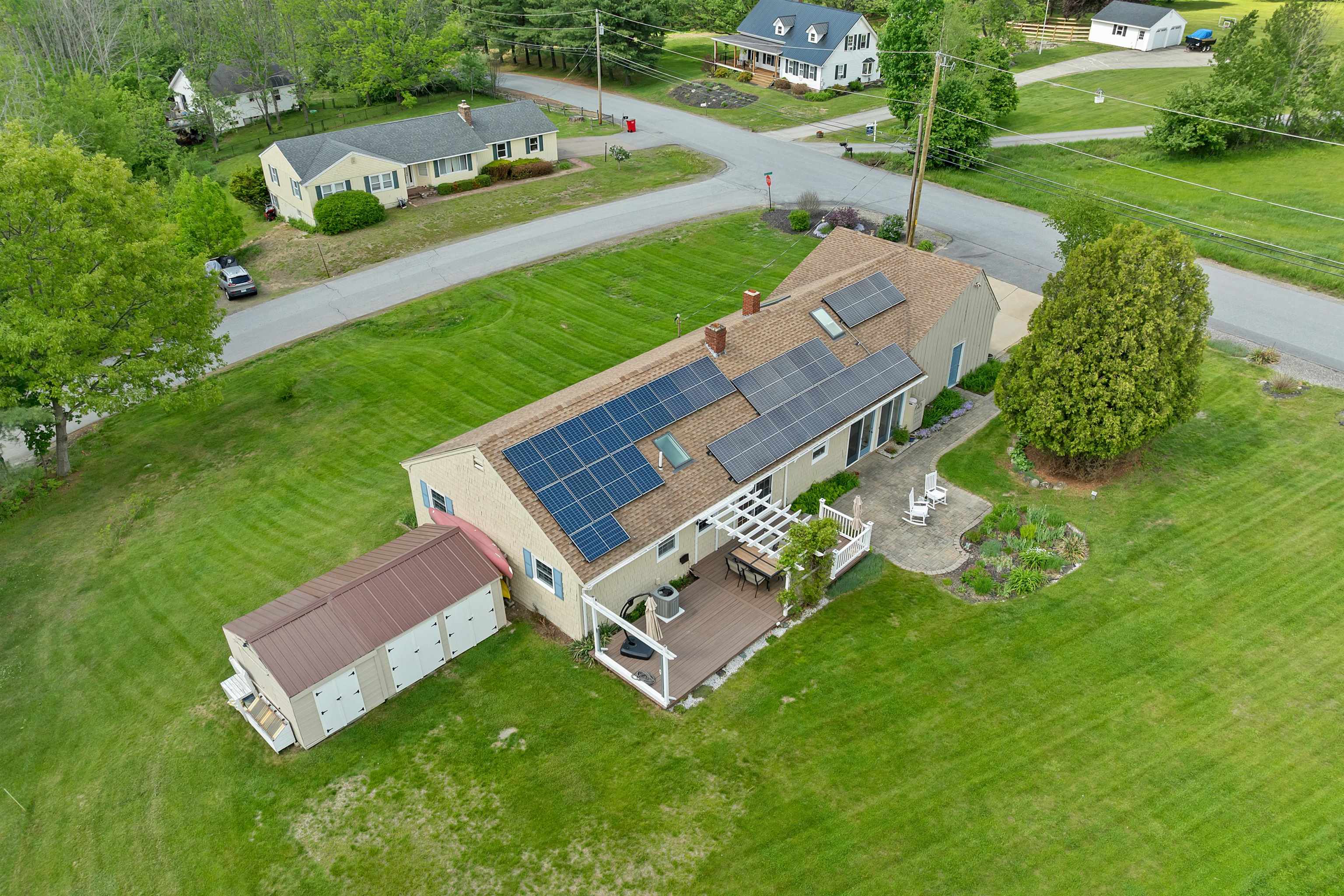 main property photo 45