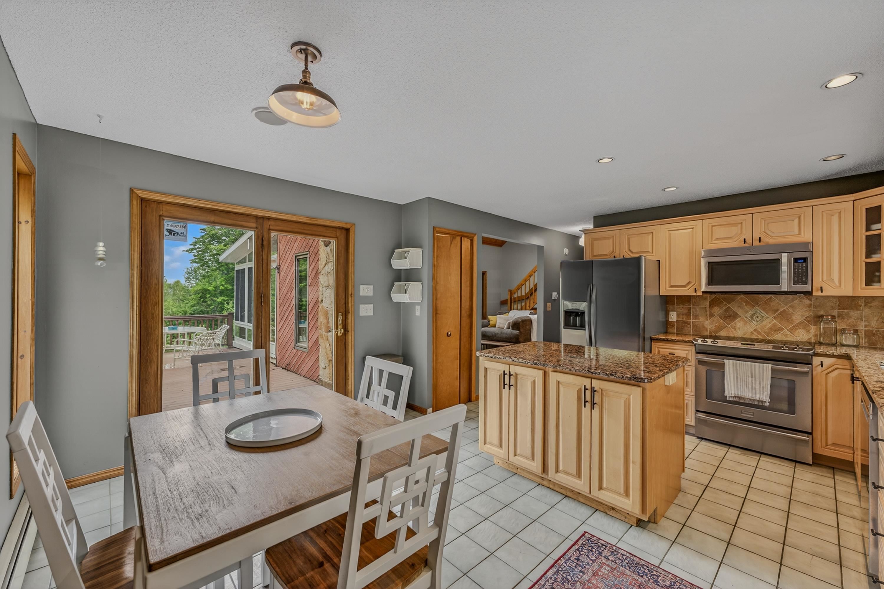 main property photo 5