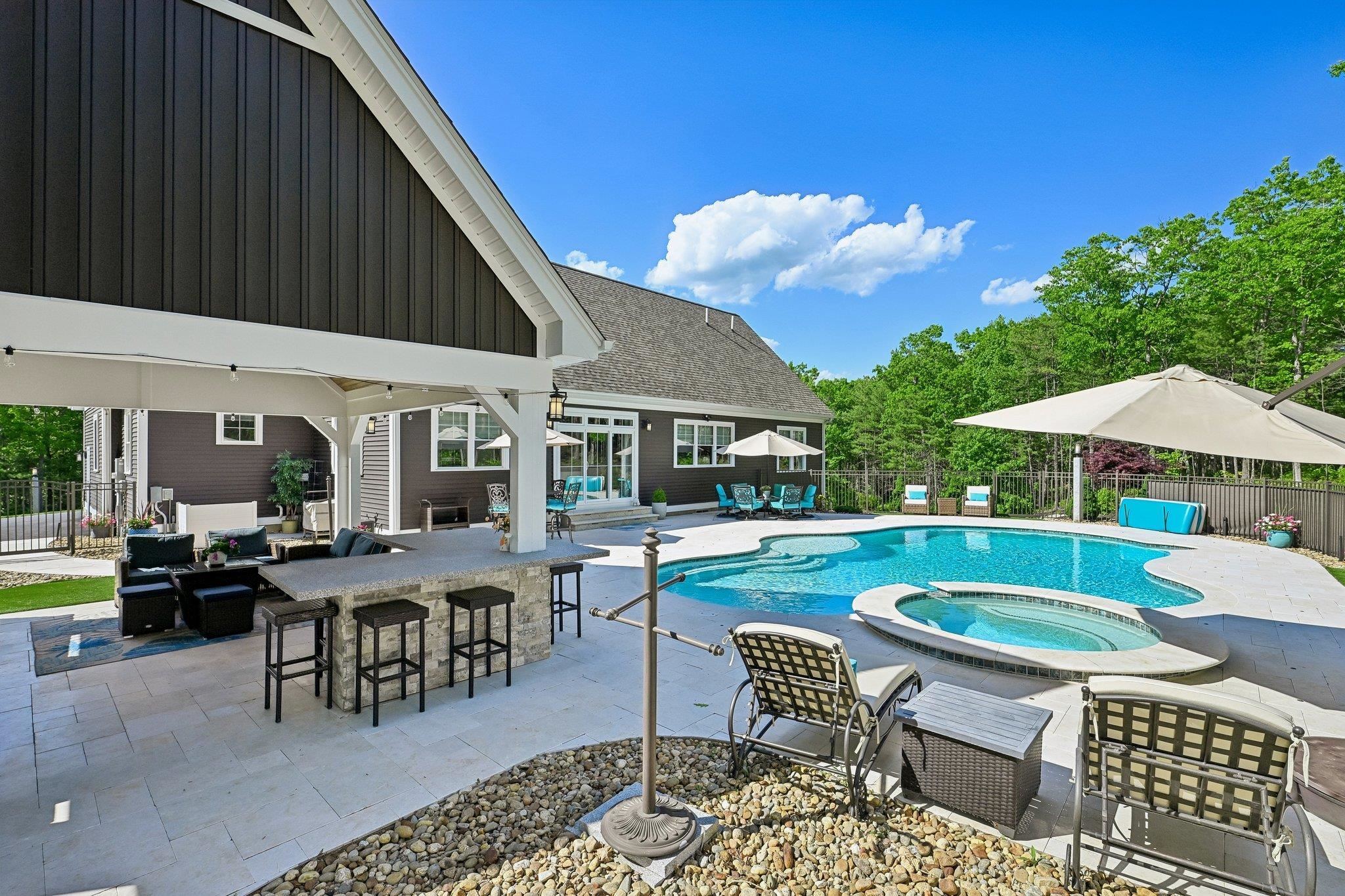 main property photo 47