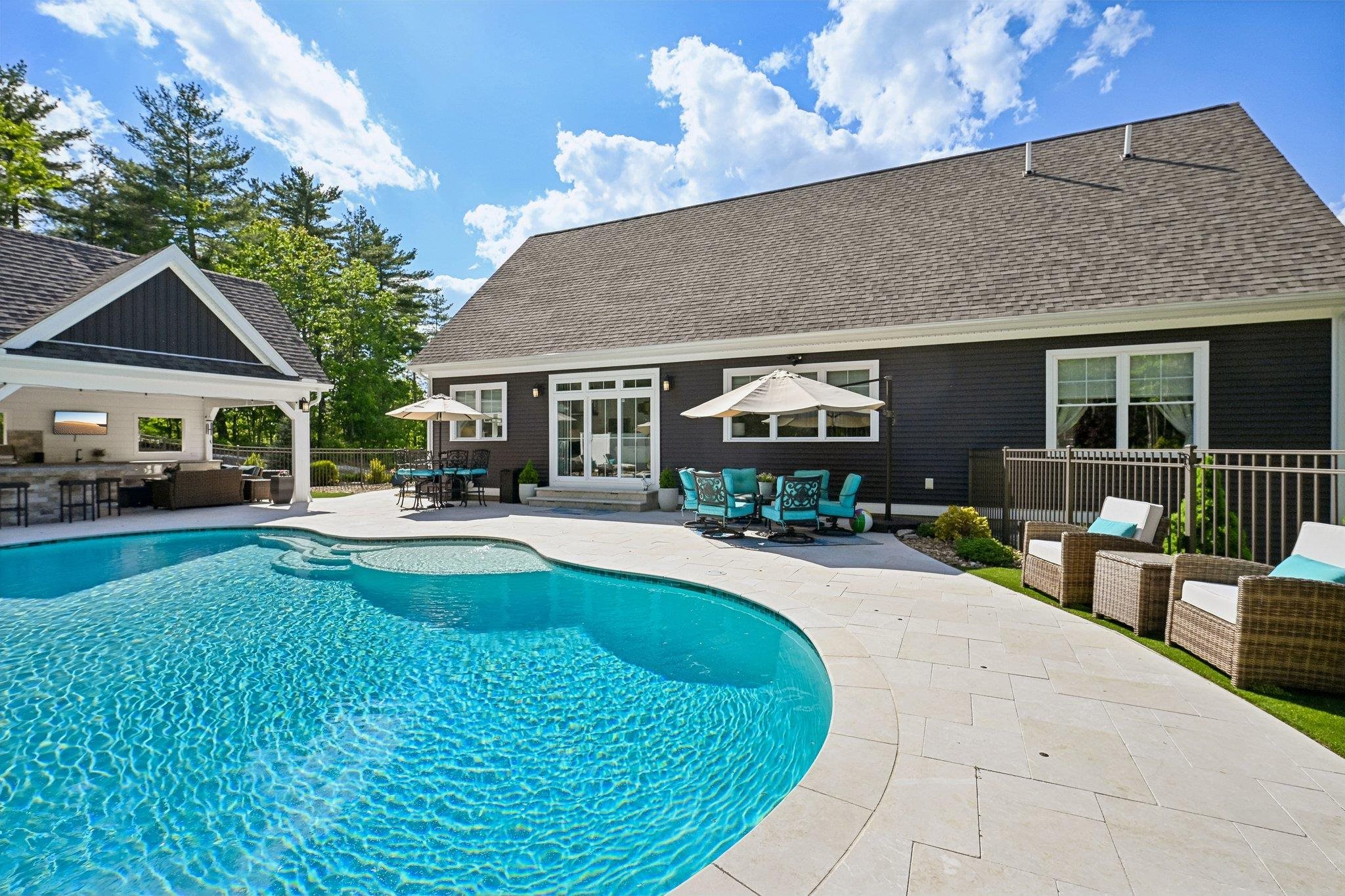 main property photo 49