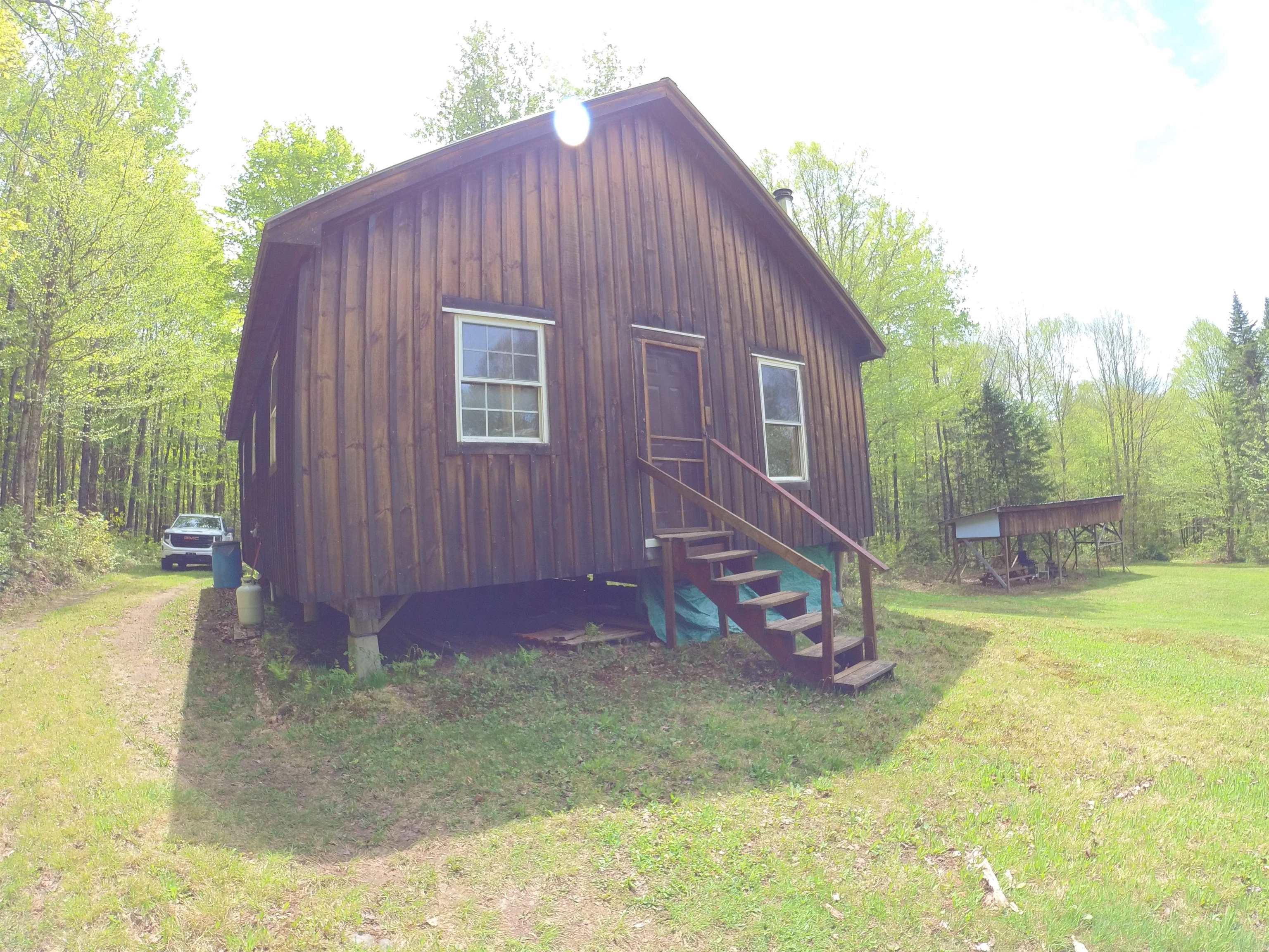 main property photo 13