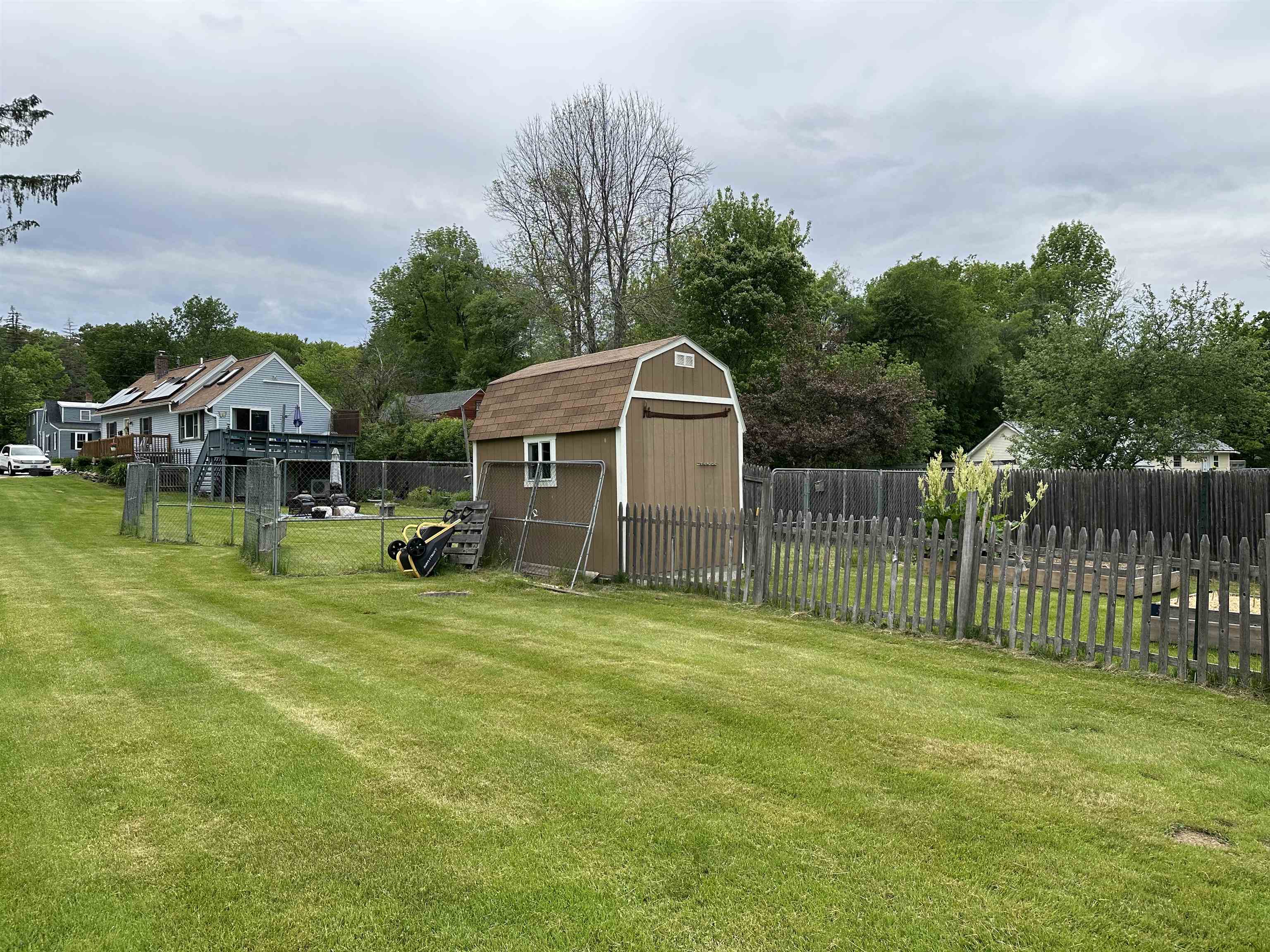 main property photo 43