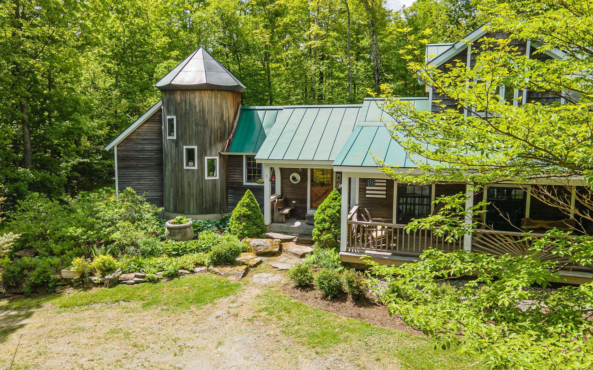 main property photo 11