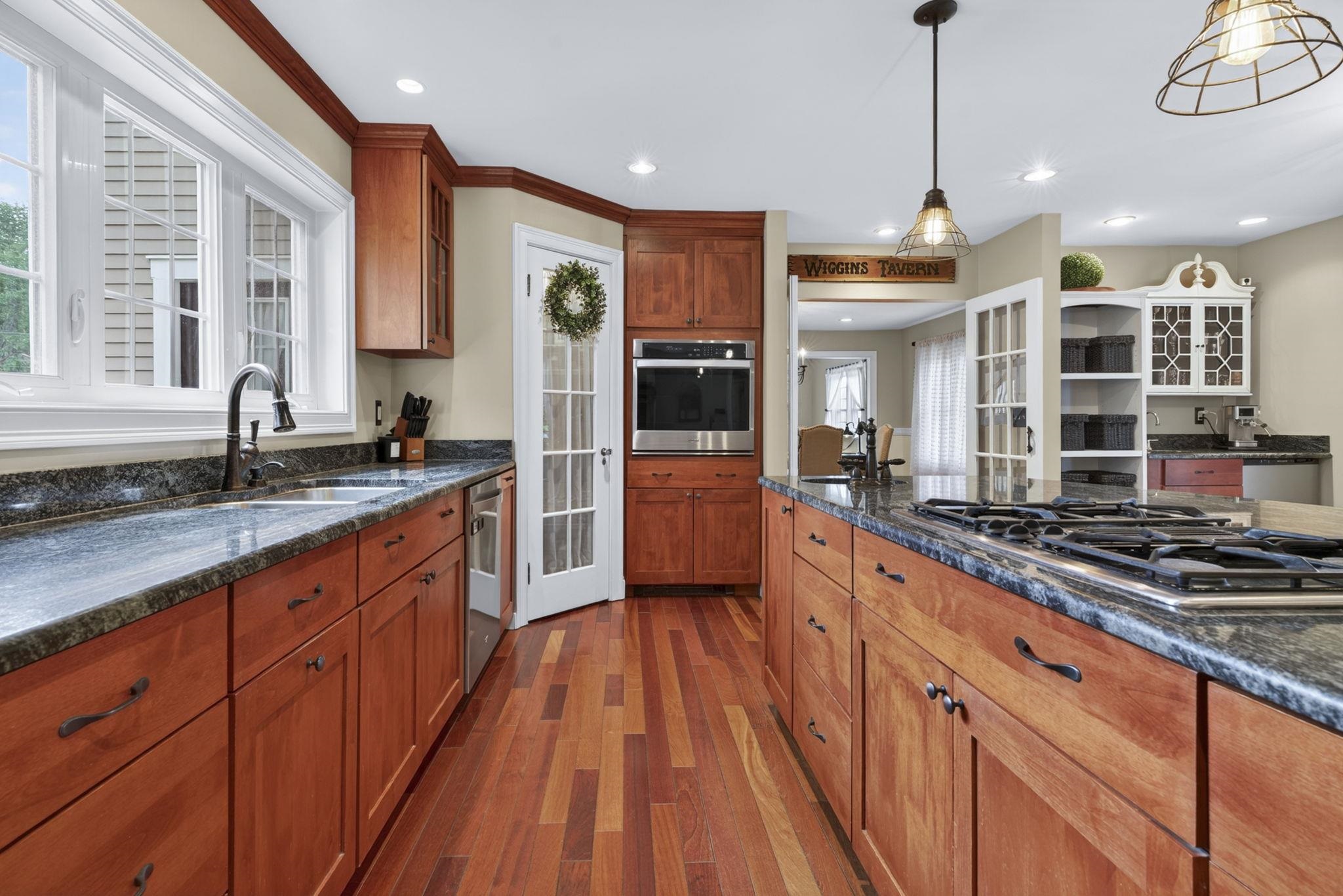 main property photo 11