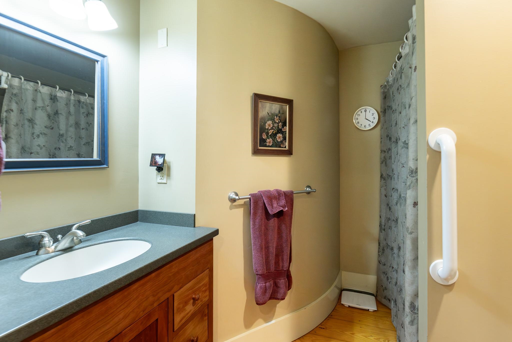 main property photo 35