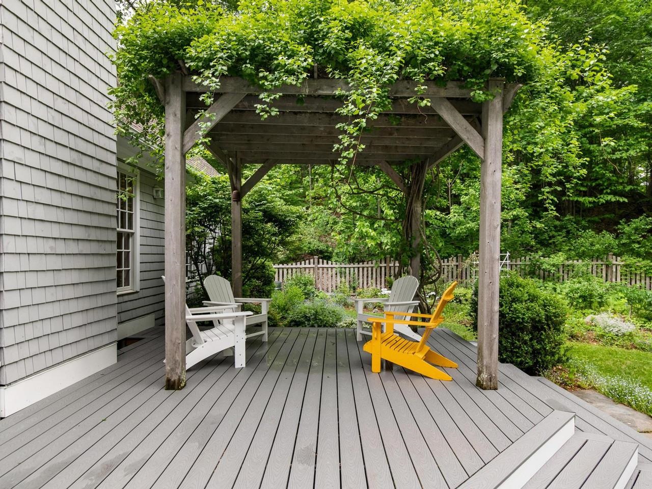 main property photo 51