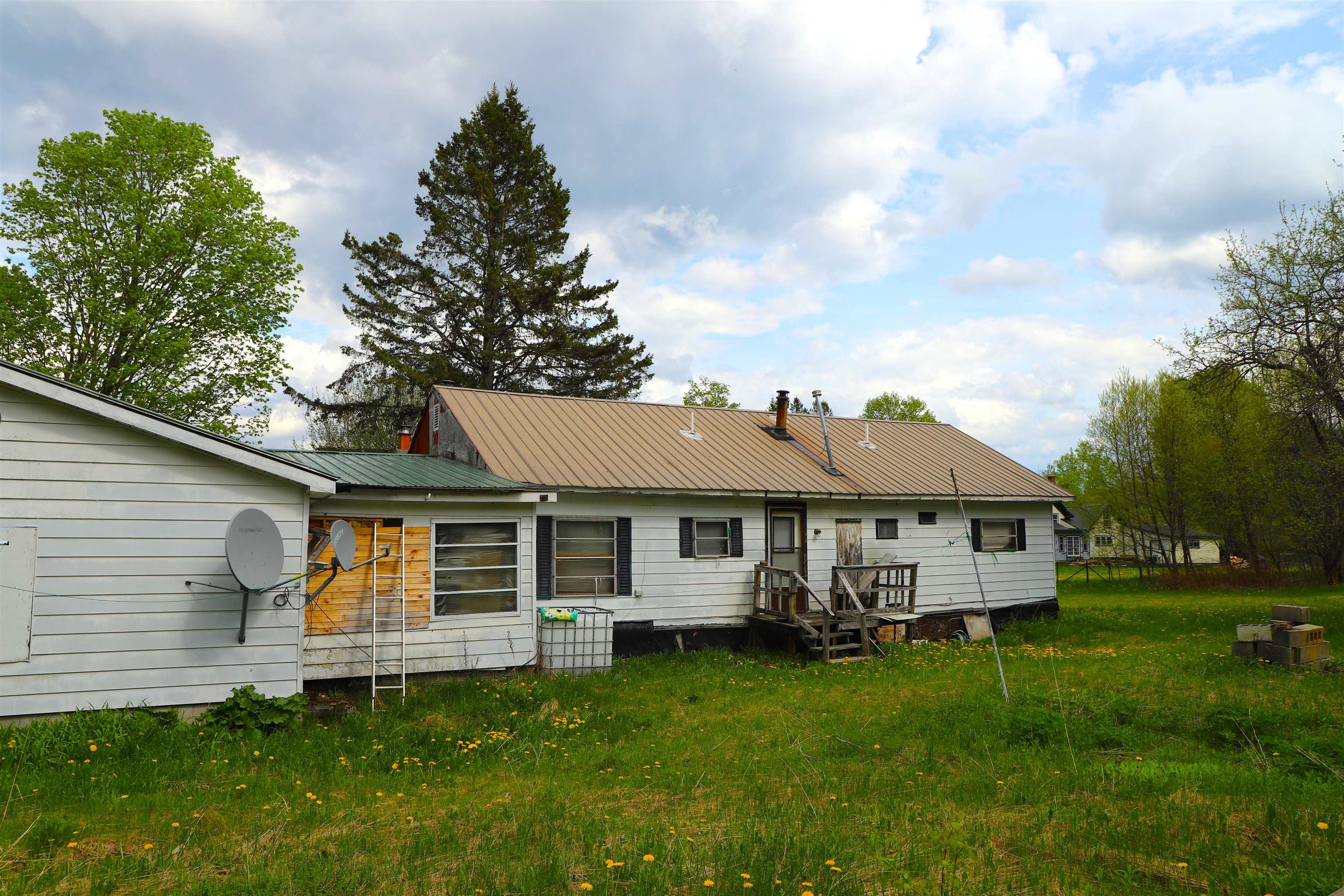 main property photo 45