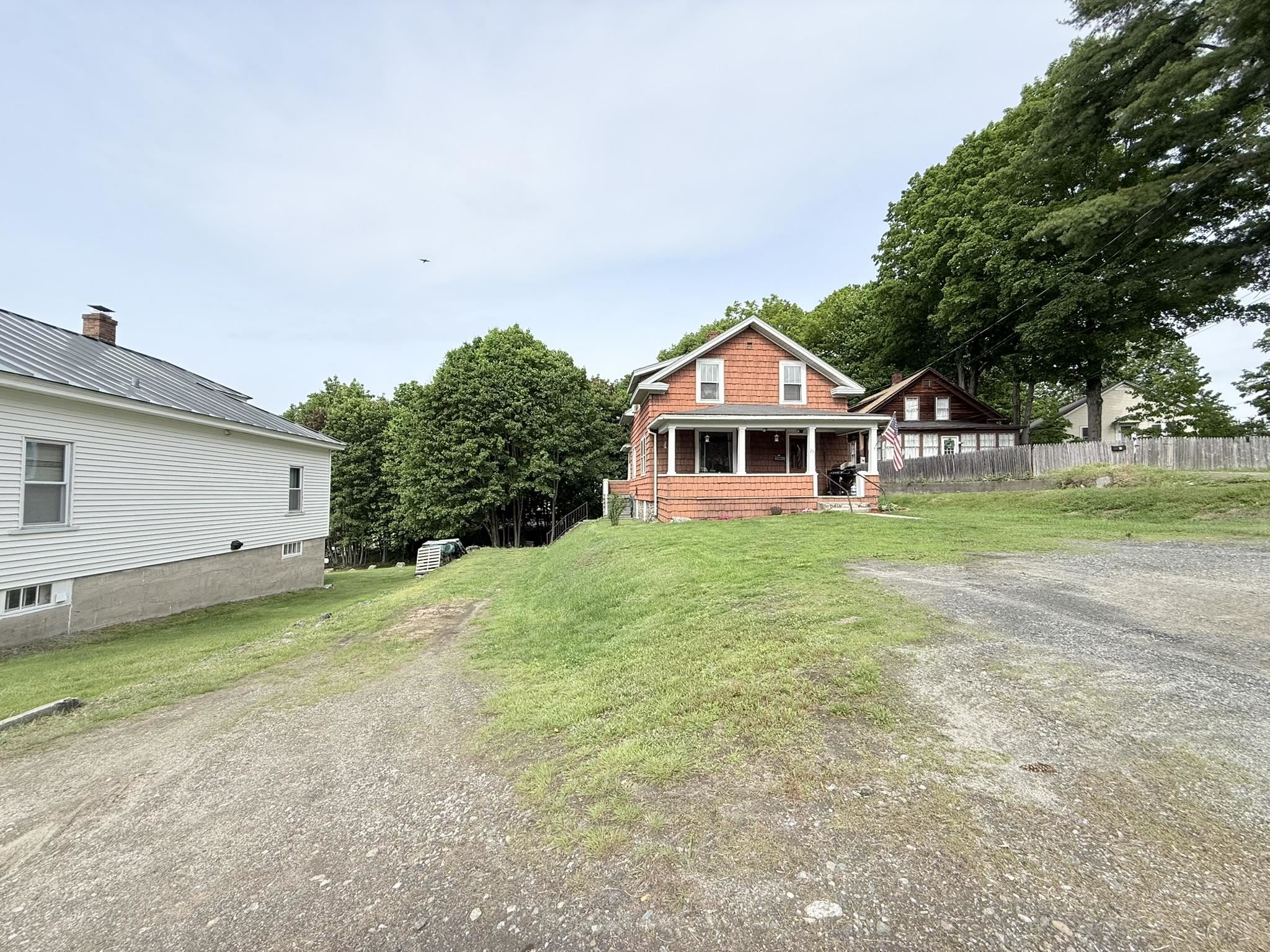 main property photo 25