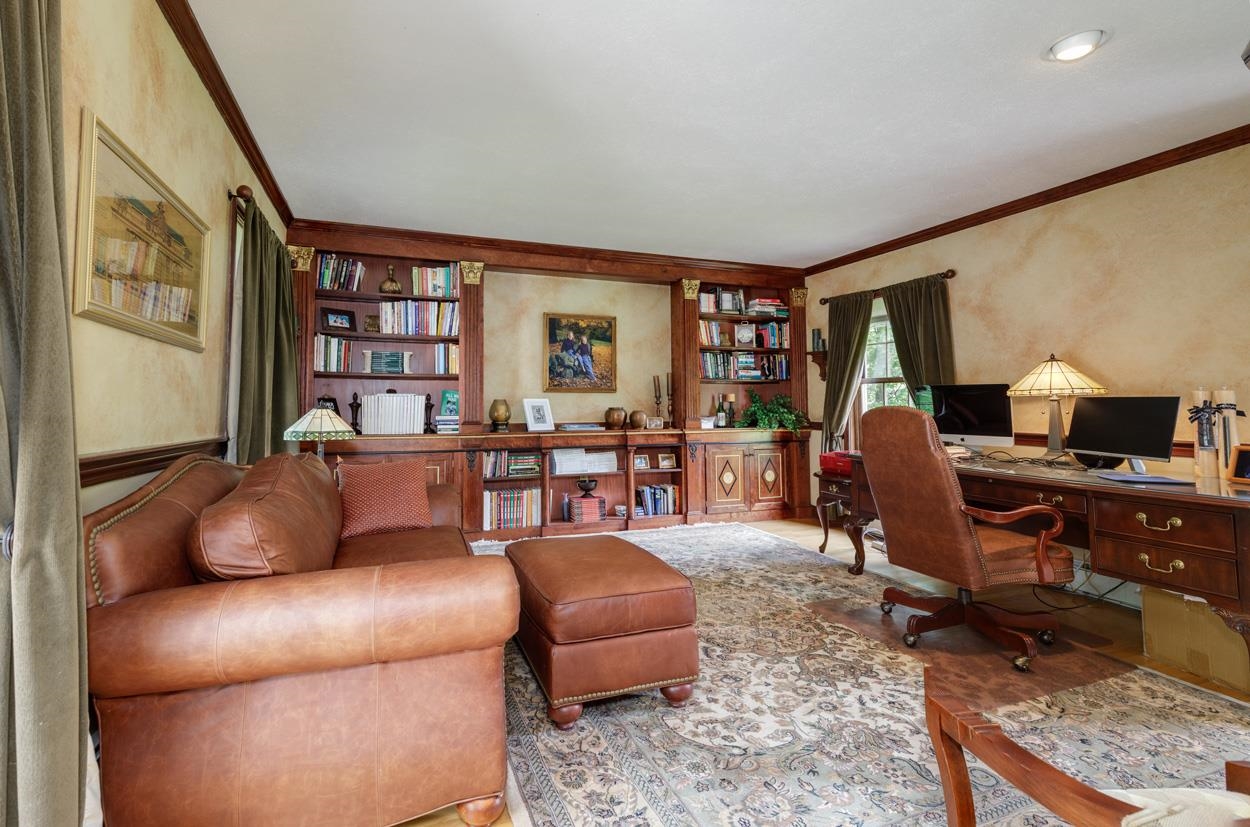 main property photo 23