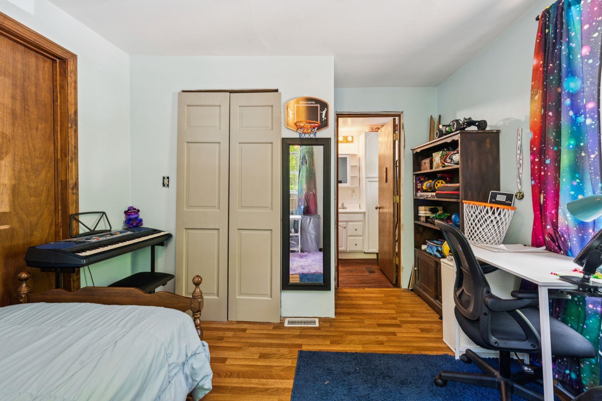 main property photo 22