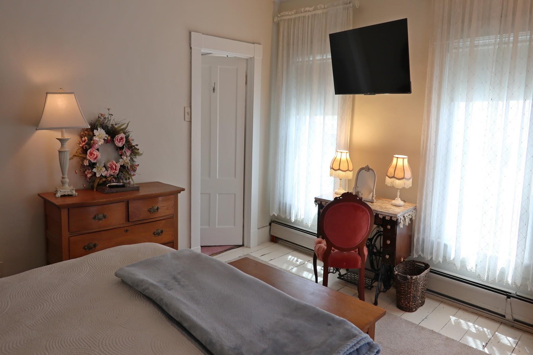 main property photo 25