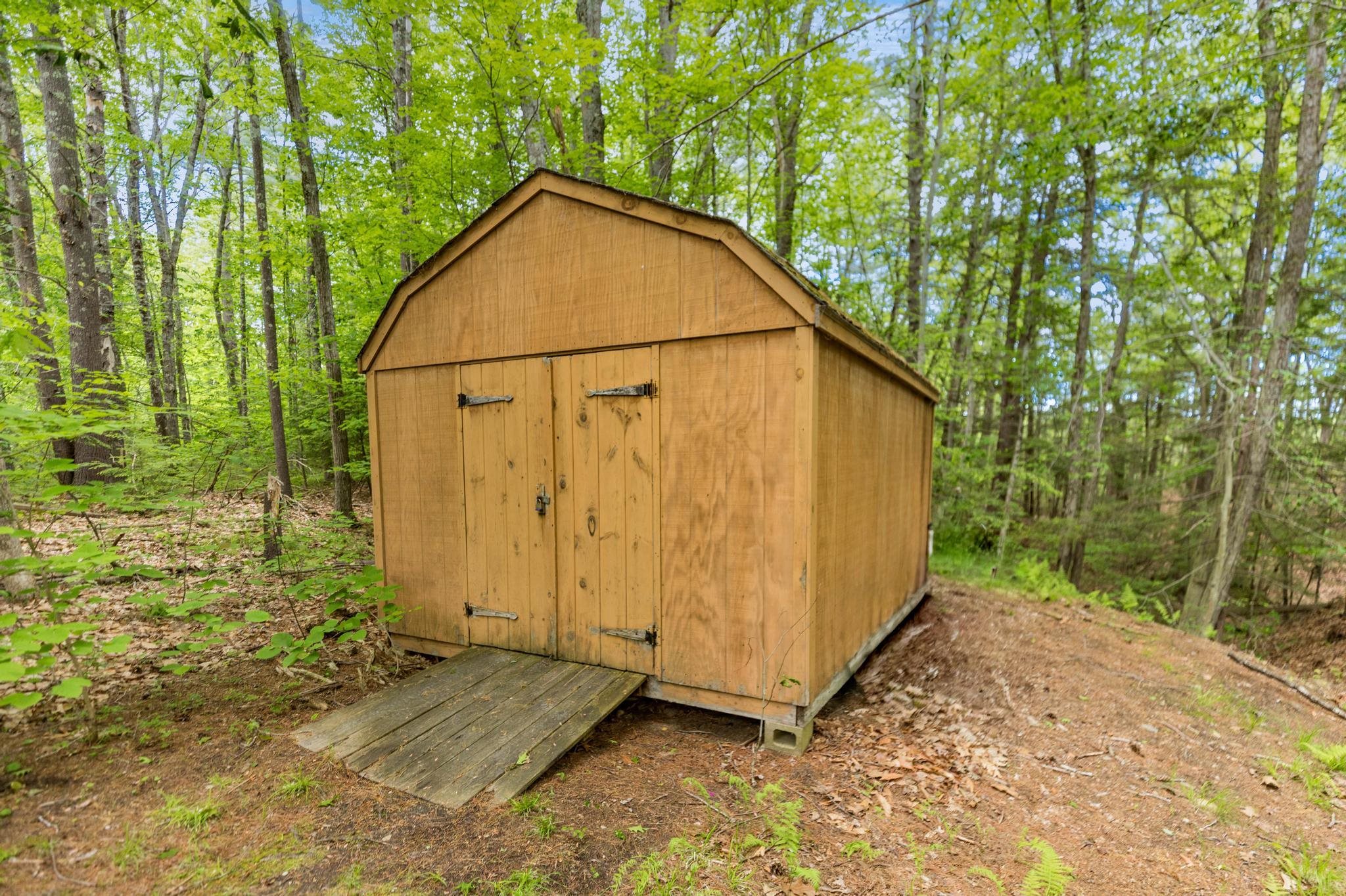 main property photo 34