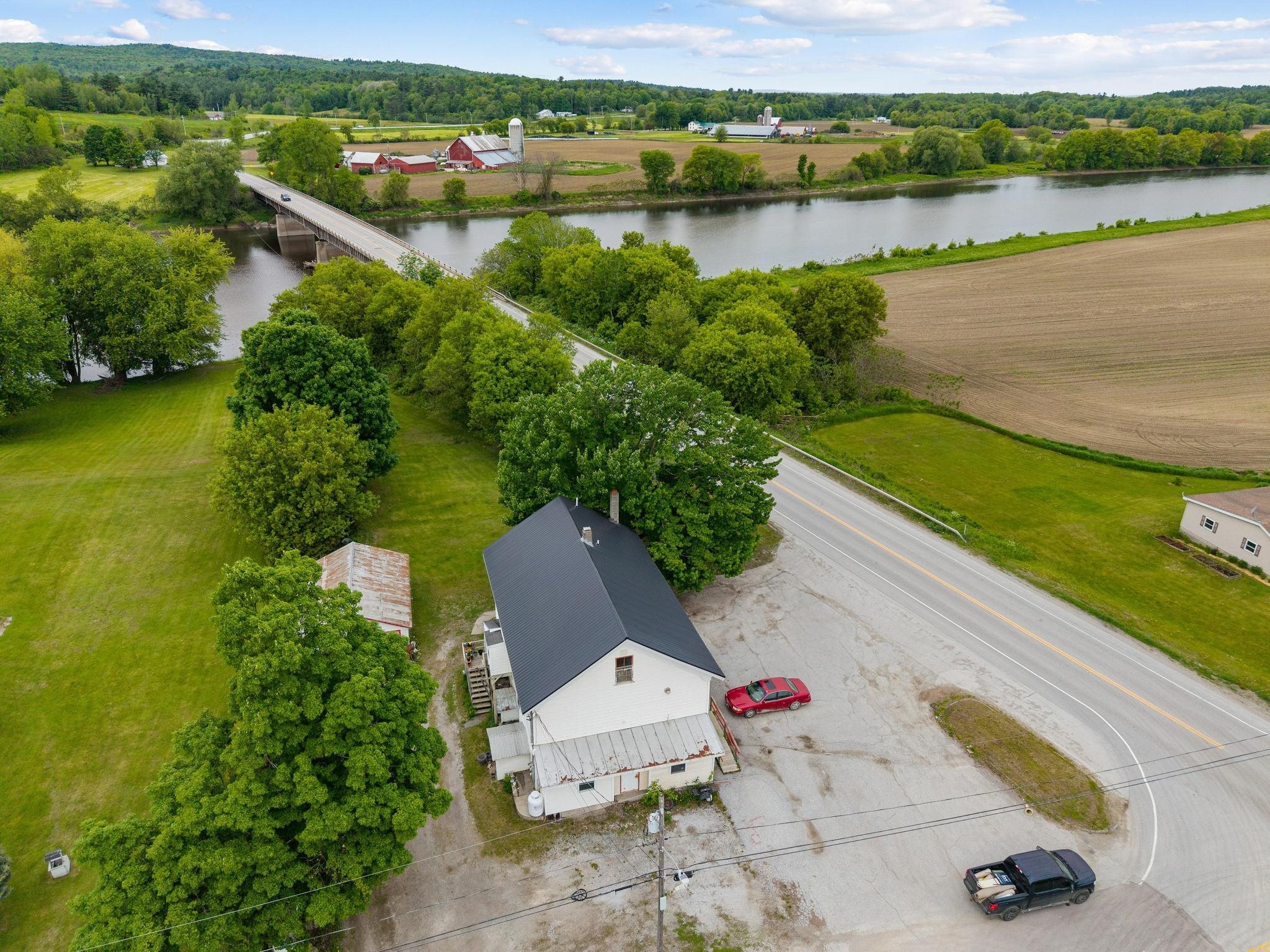 main property photo 17