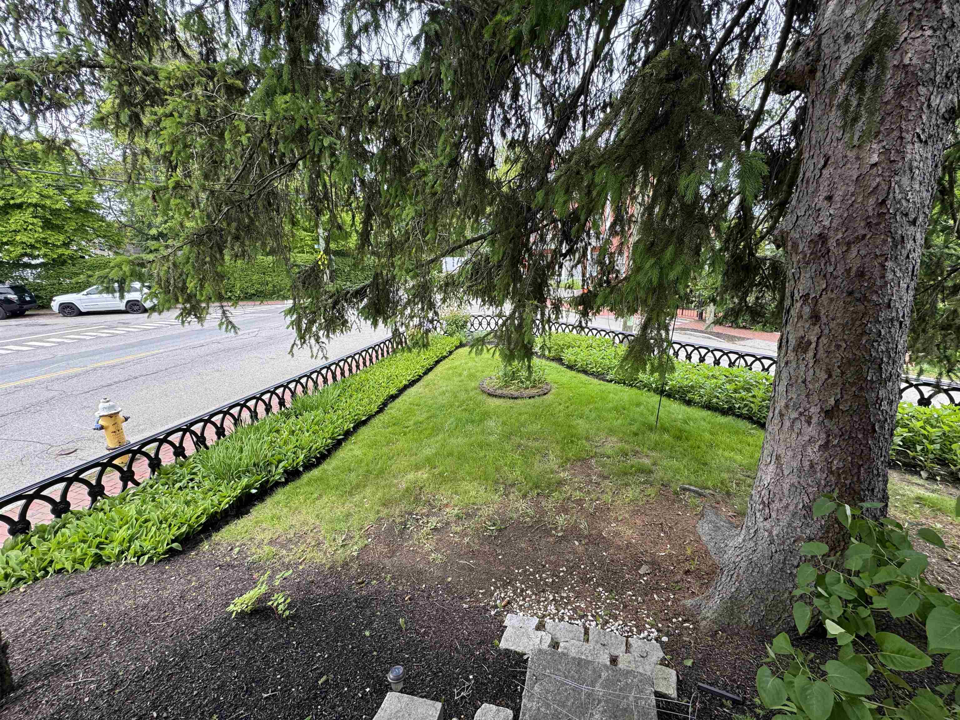 main property photo 13