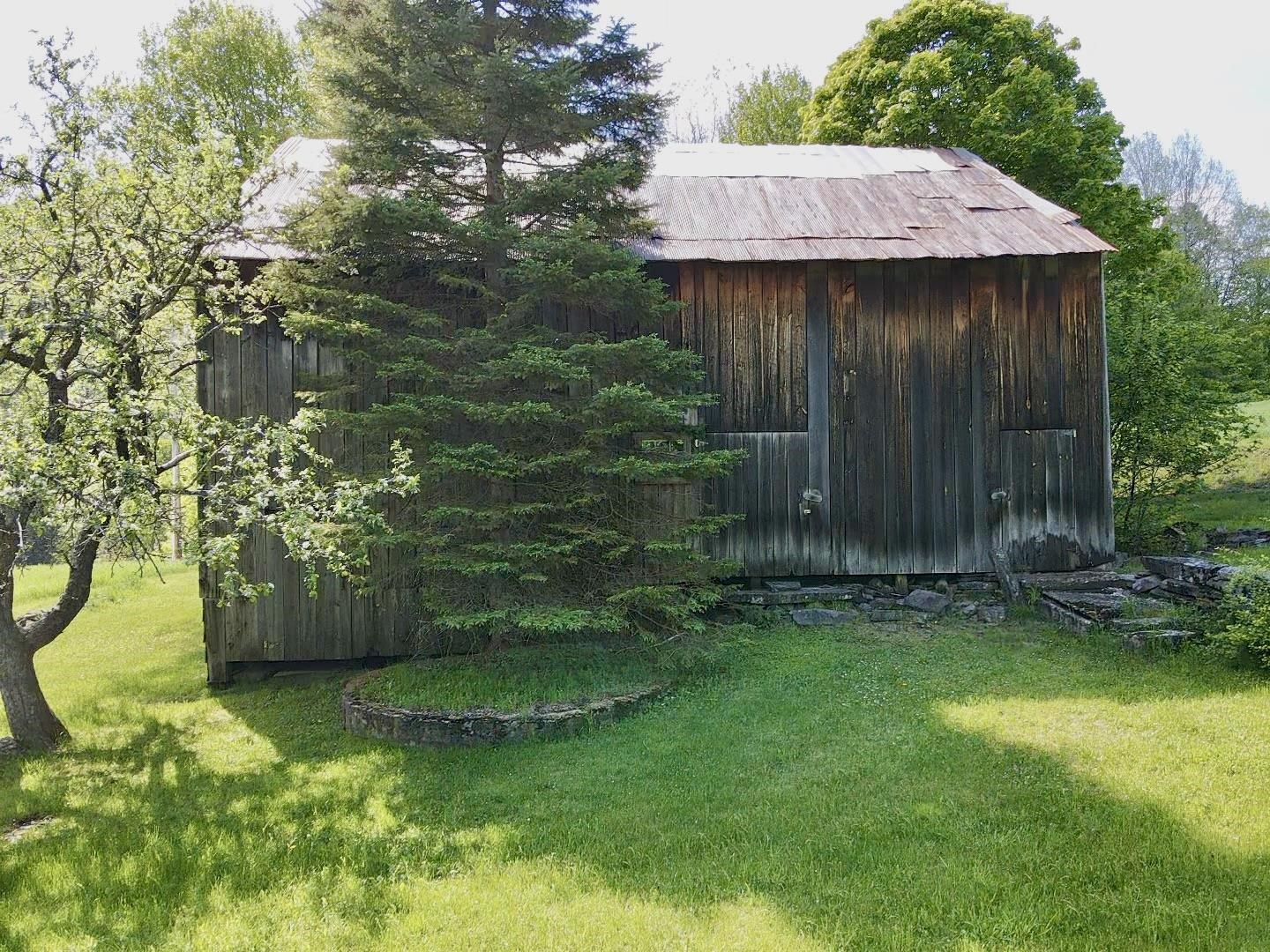 main property photo 38