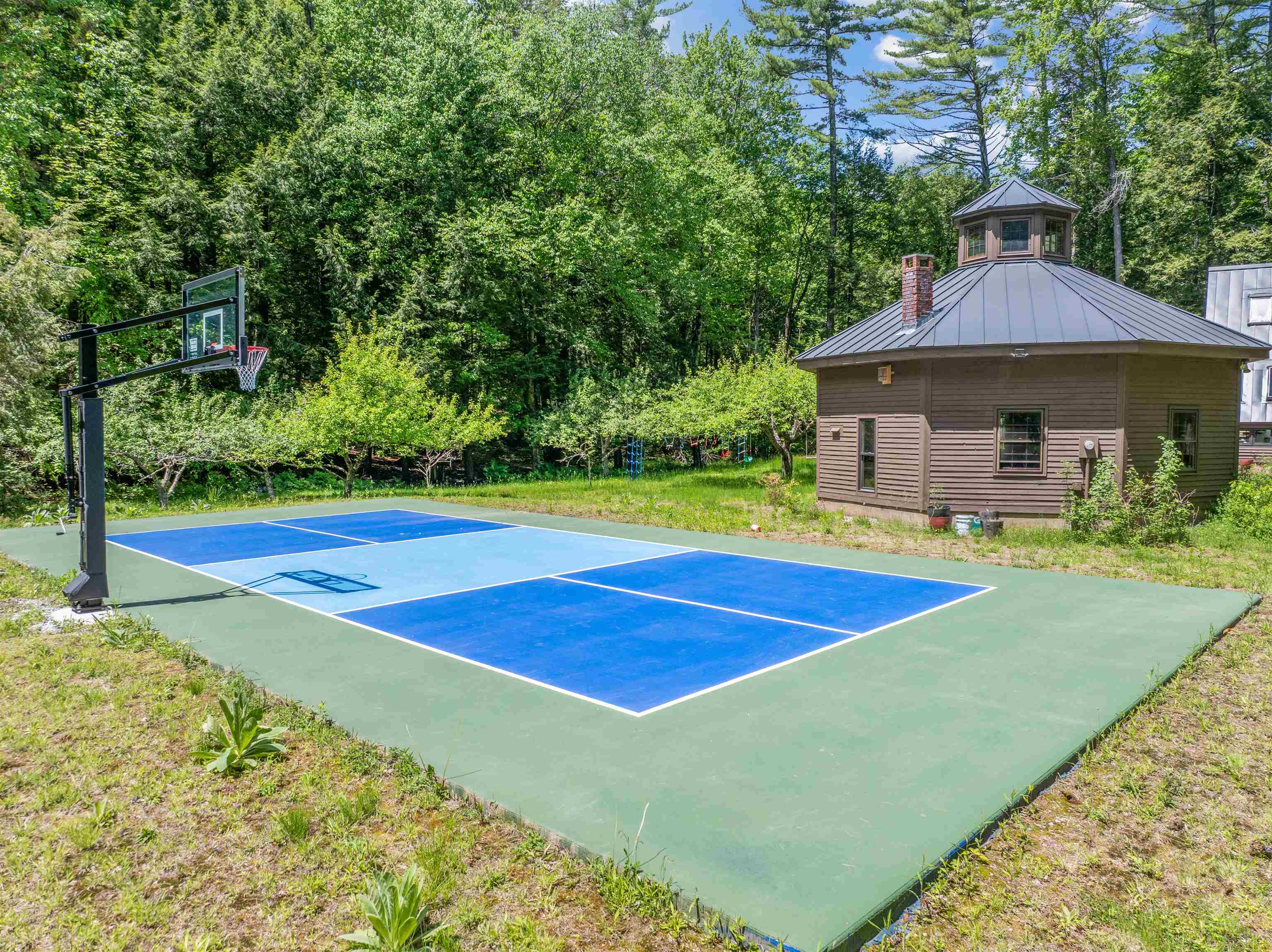 main property photo 12