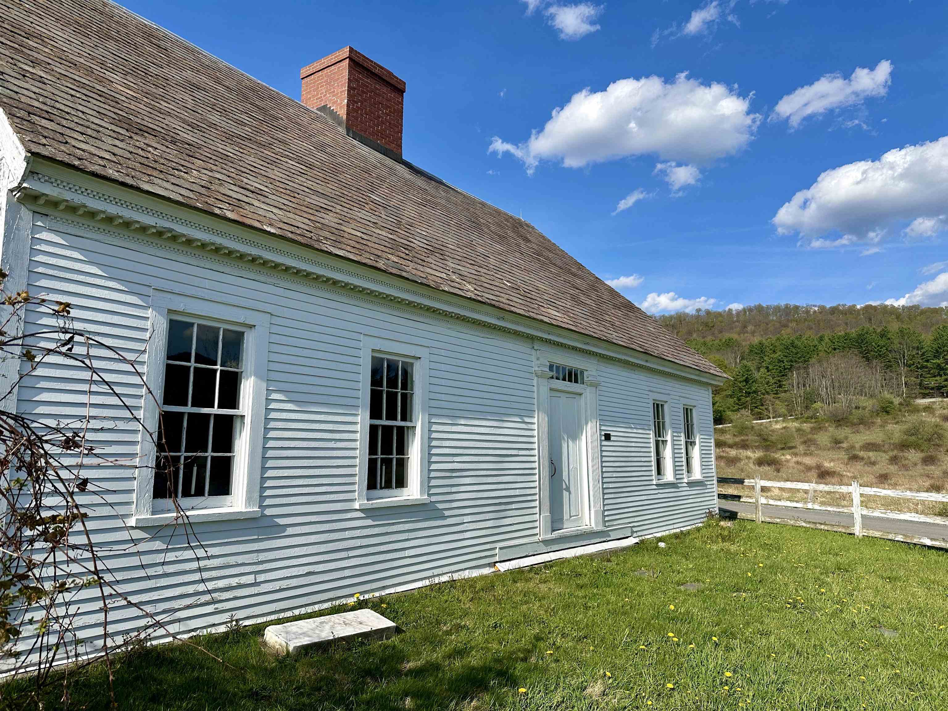 main property photo 5