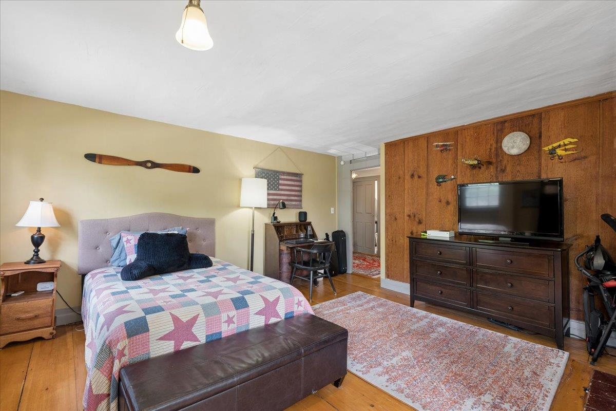 main property photo 30