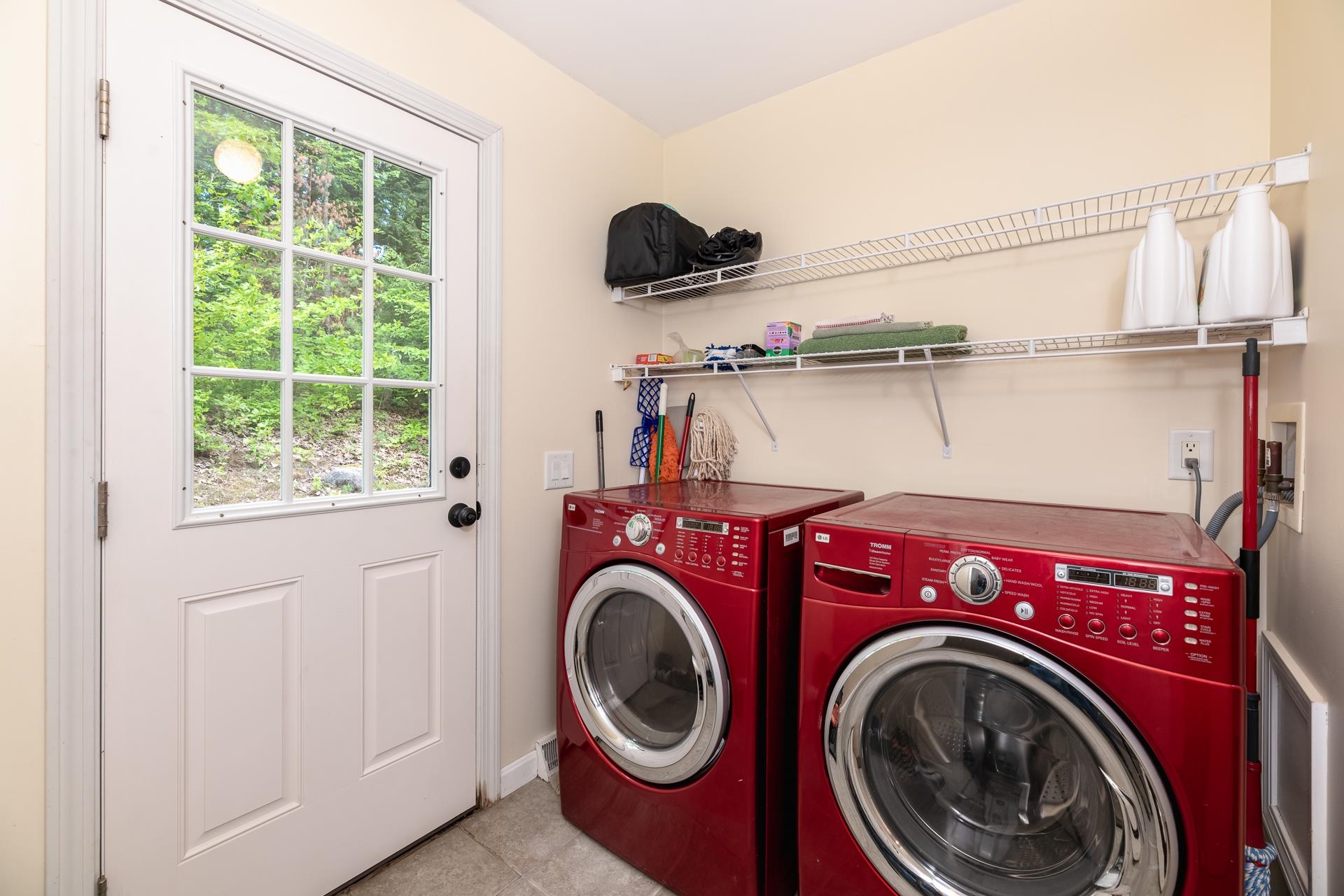 main property photo 17