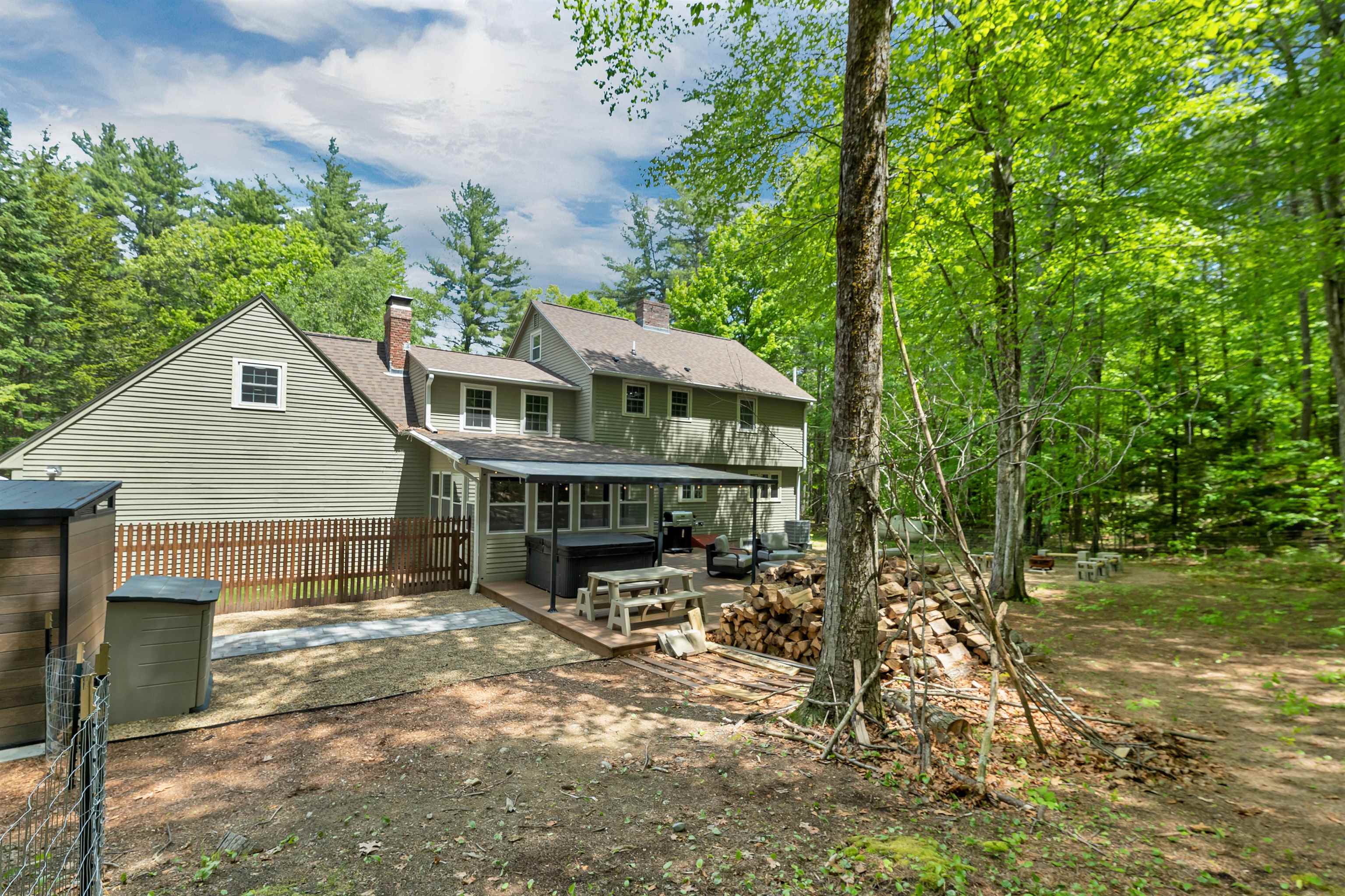 main property photo 41