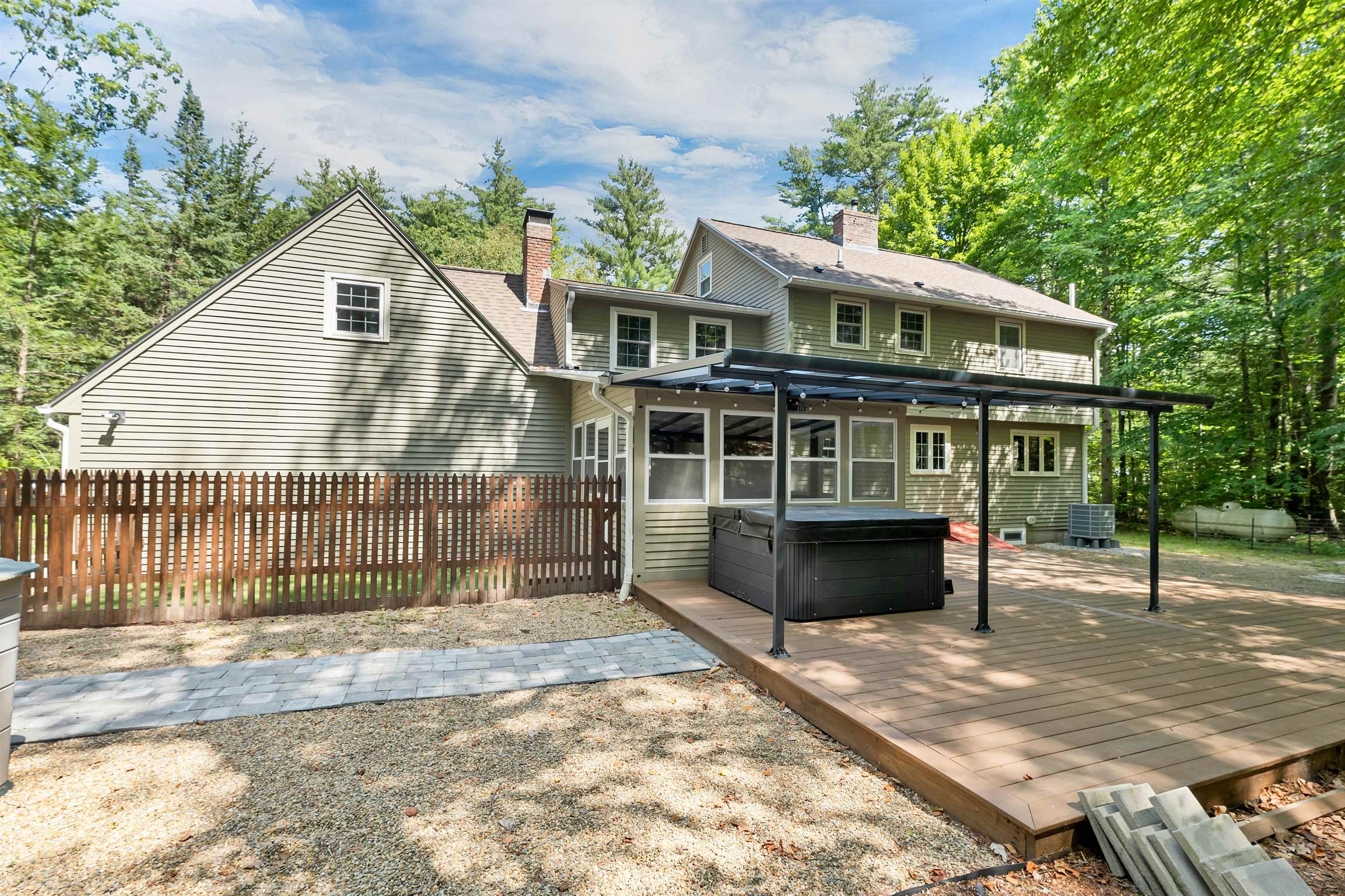 main property photo 51