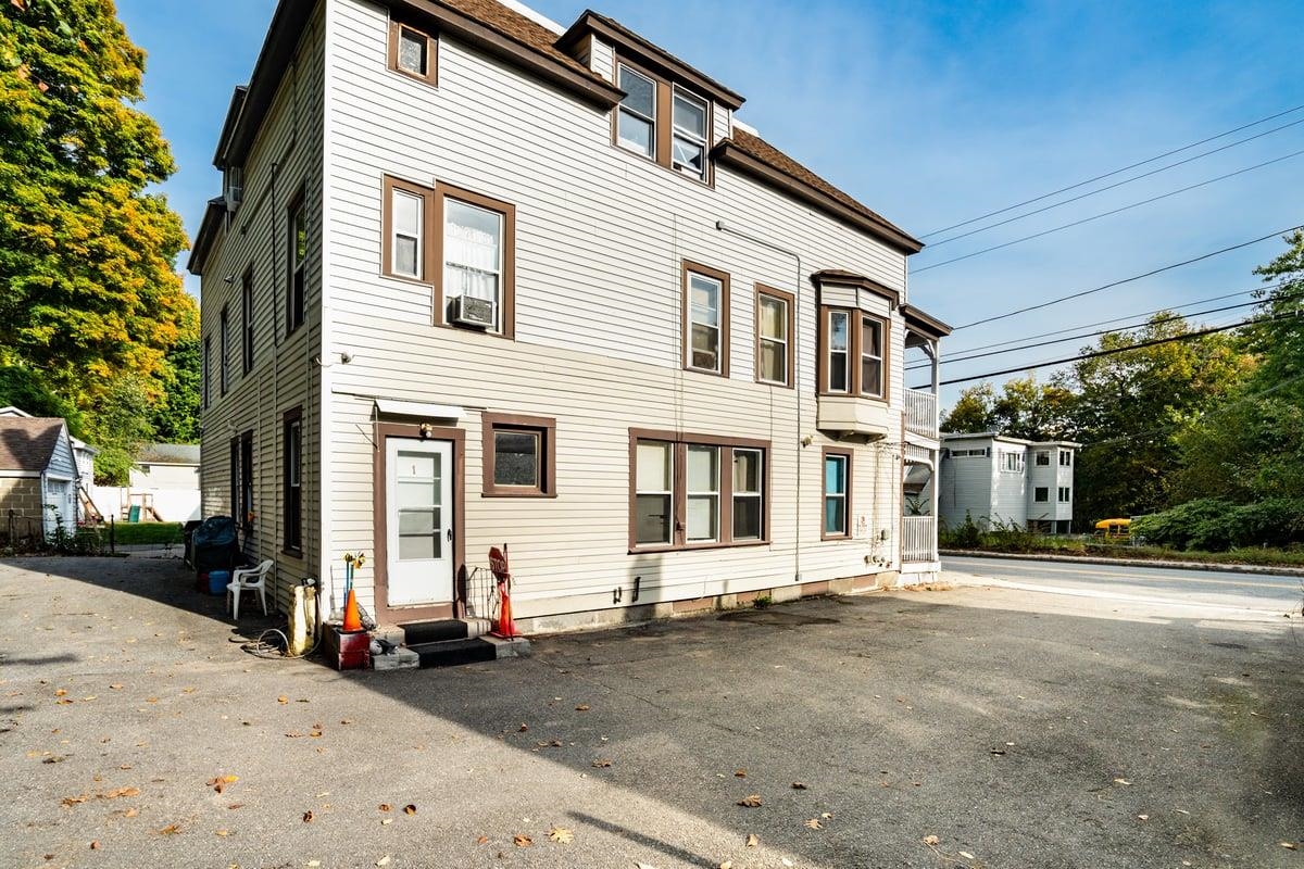 main property photo 3