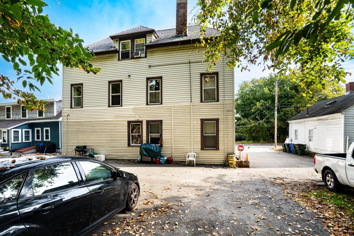 main property photo 5