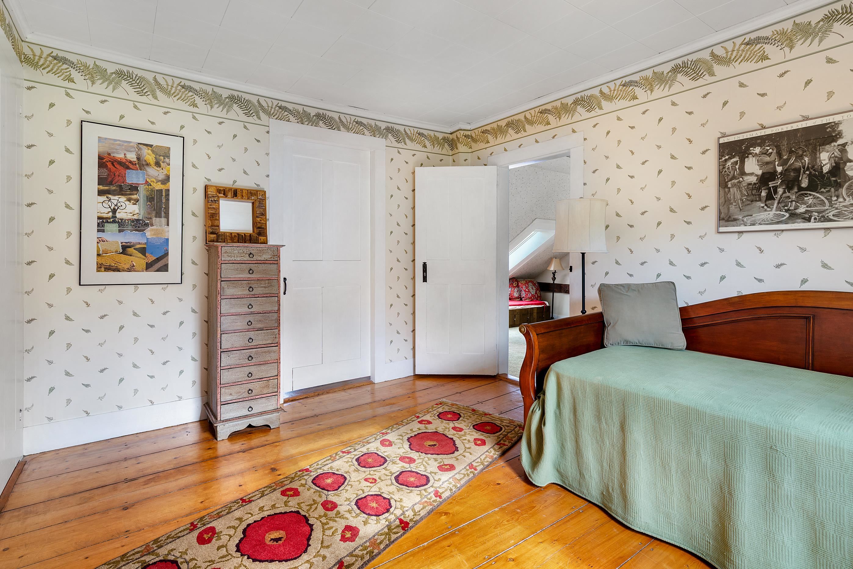 main property photo 21