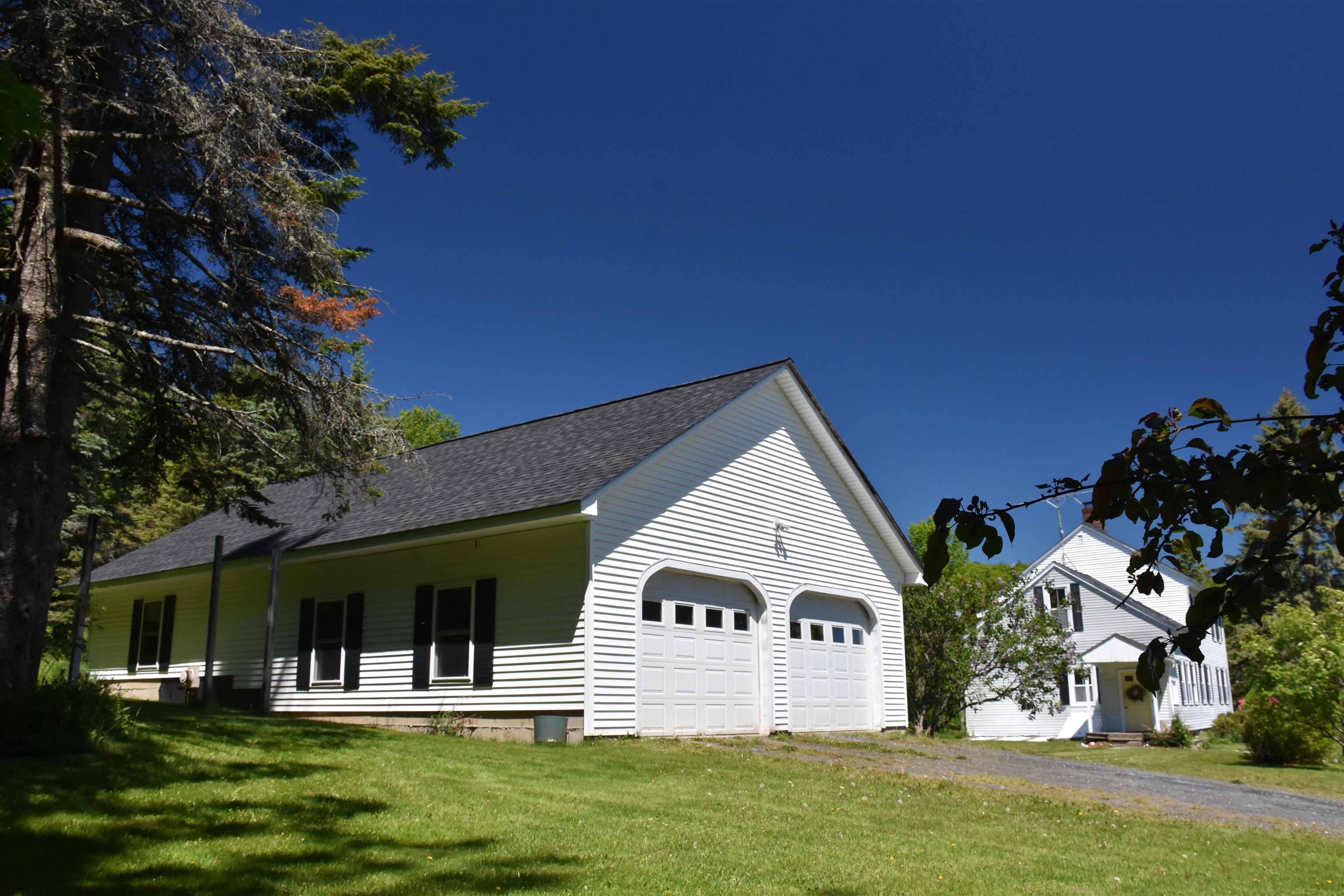 main property photo 46