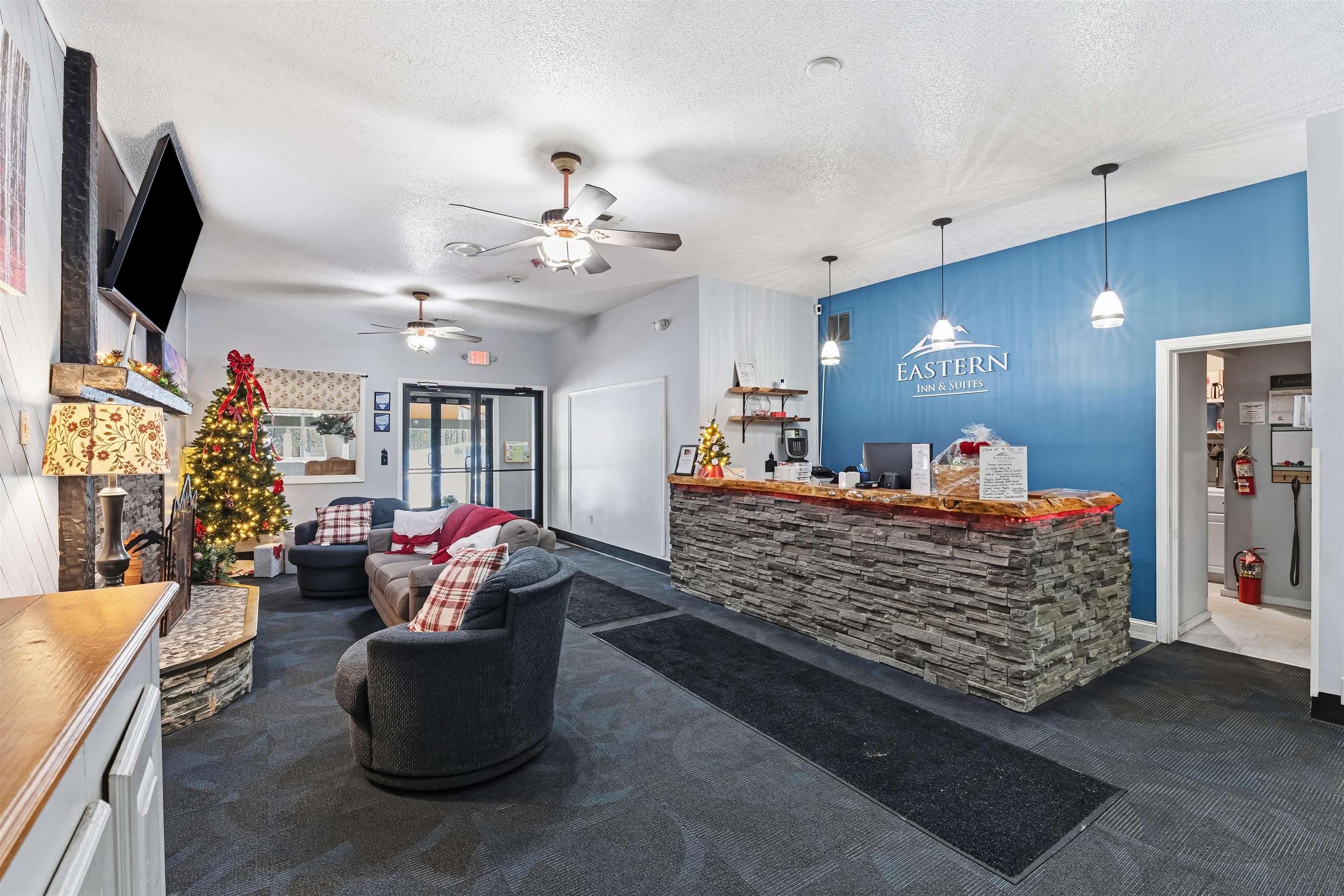 main property photo 18