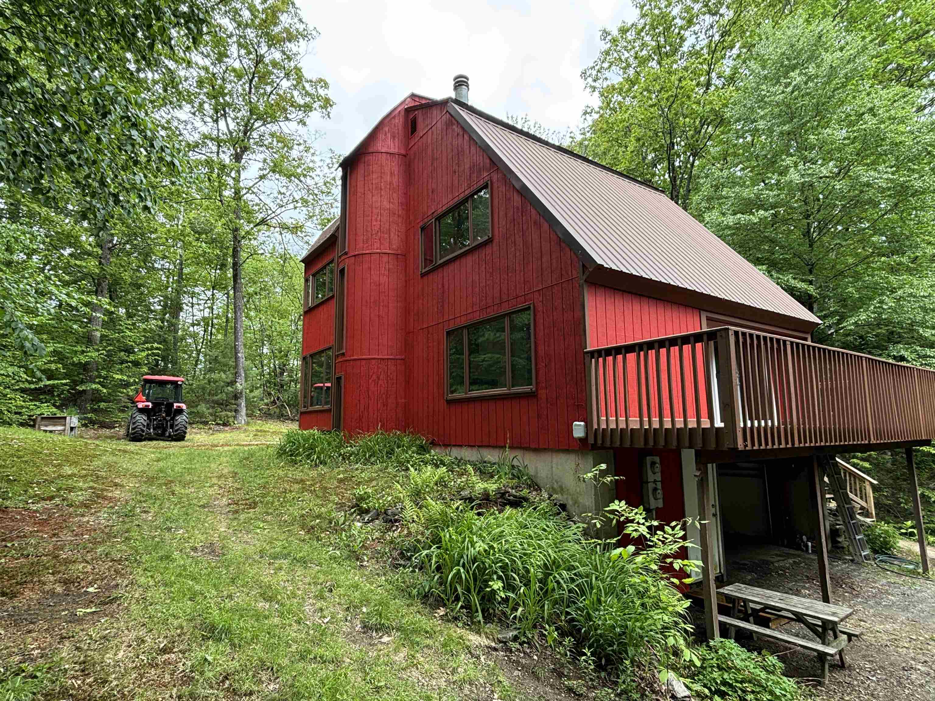 main property photo 31