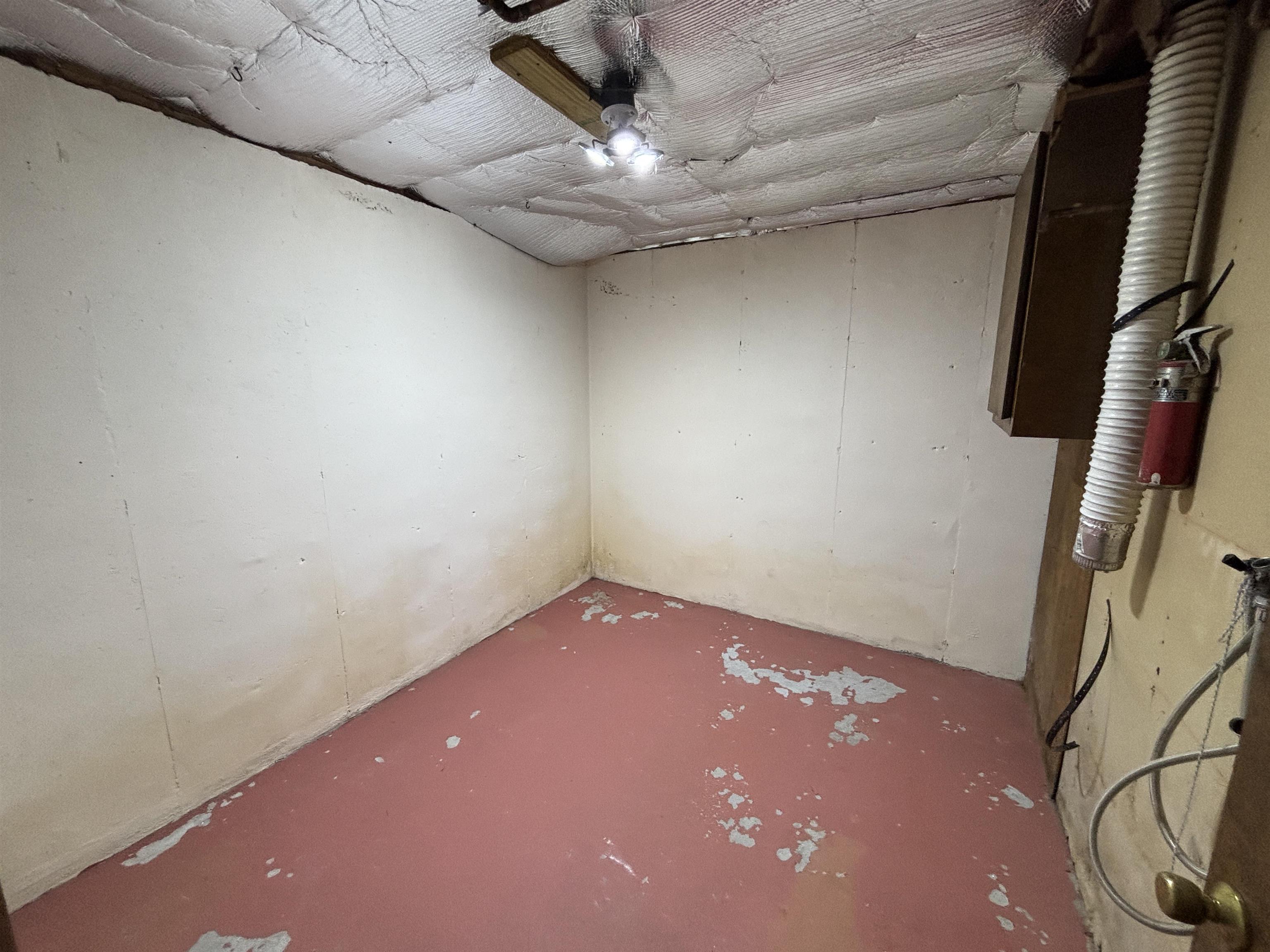 main property photo 38