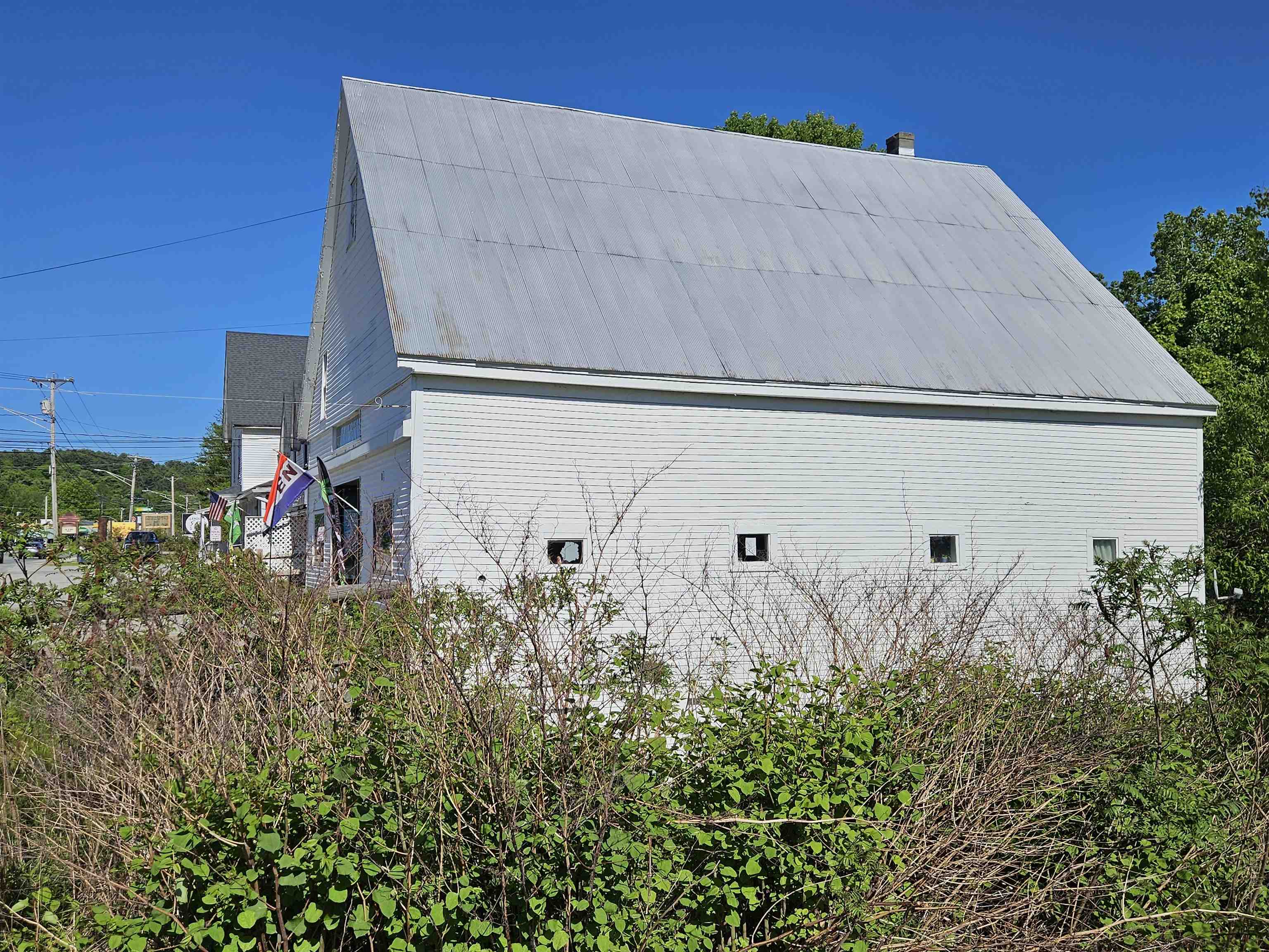 main property photo 7