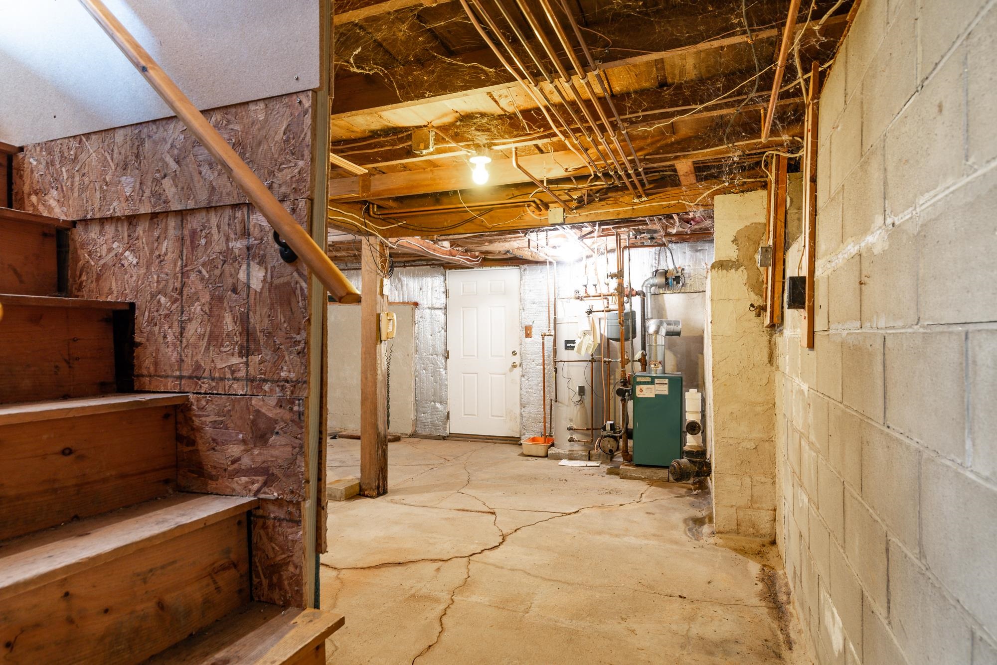 main property photo 35