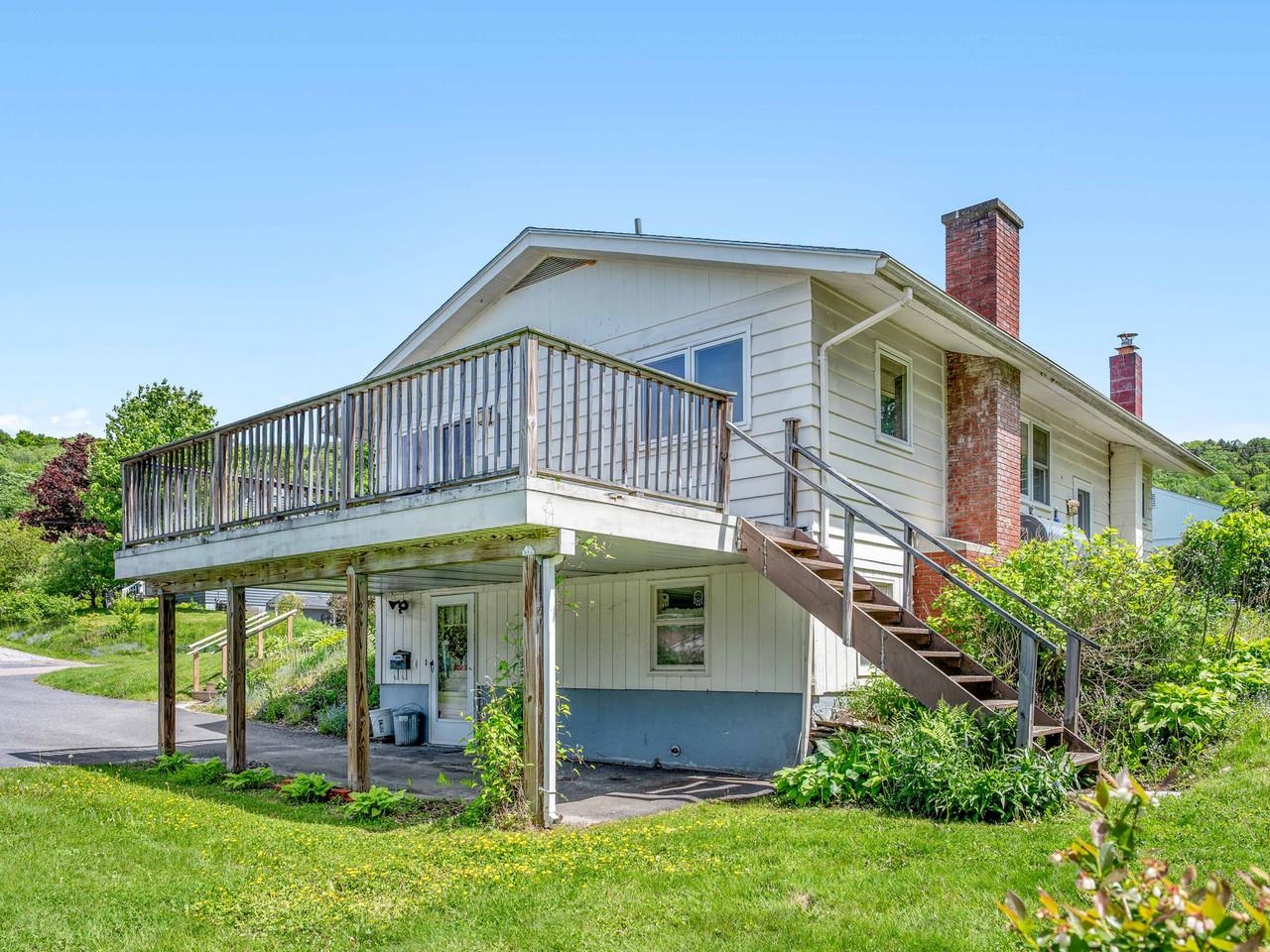 main property photo 3
