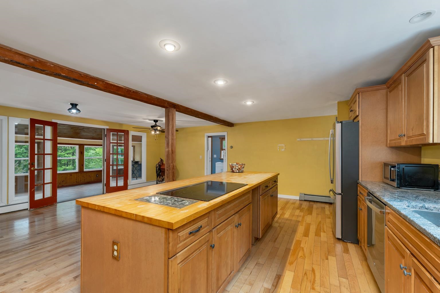 main property photo 8