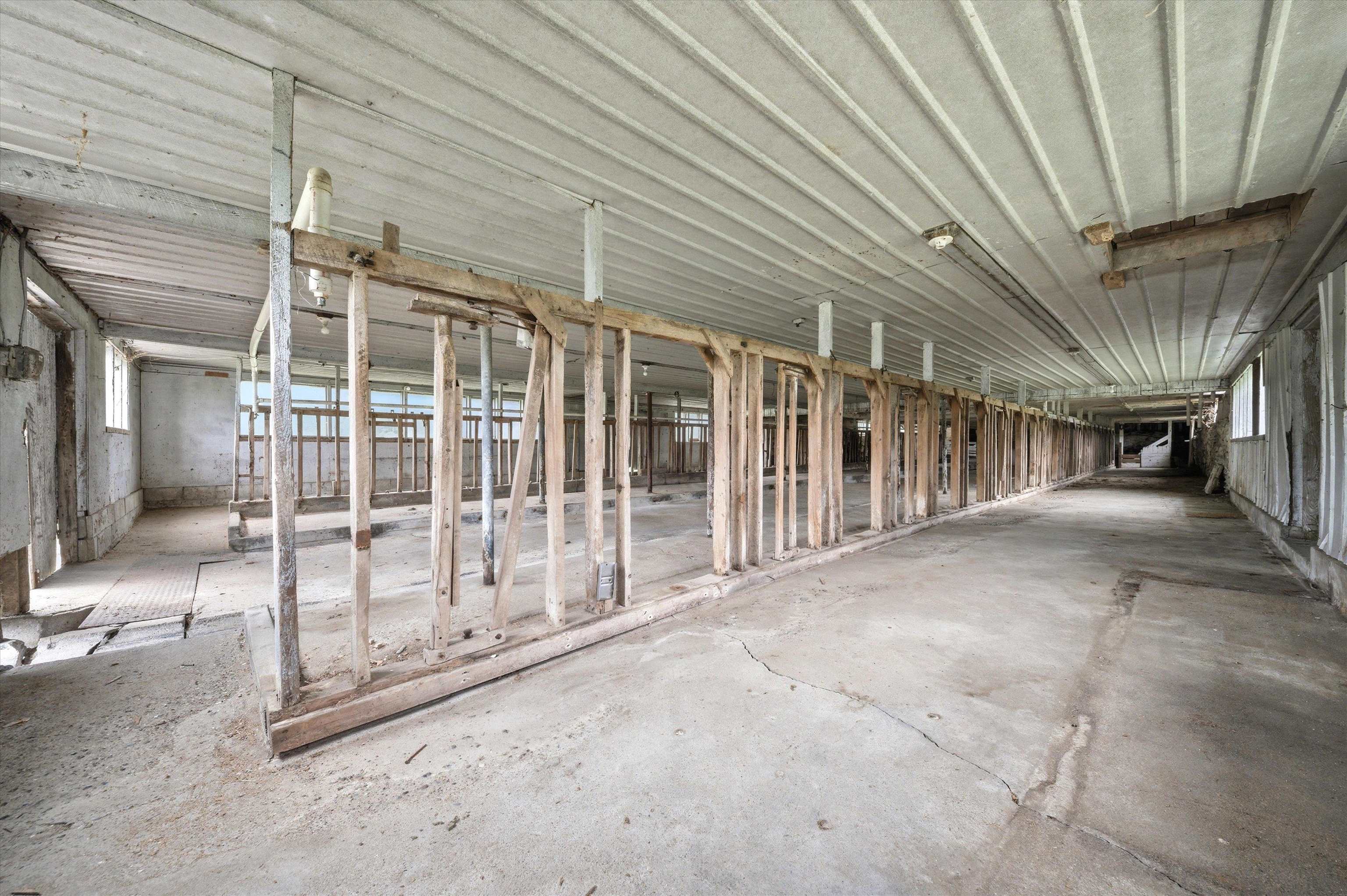 main property photo 54
