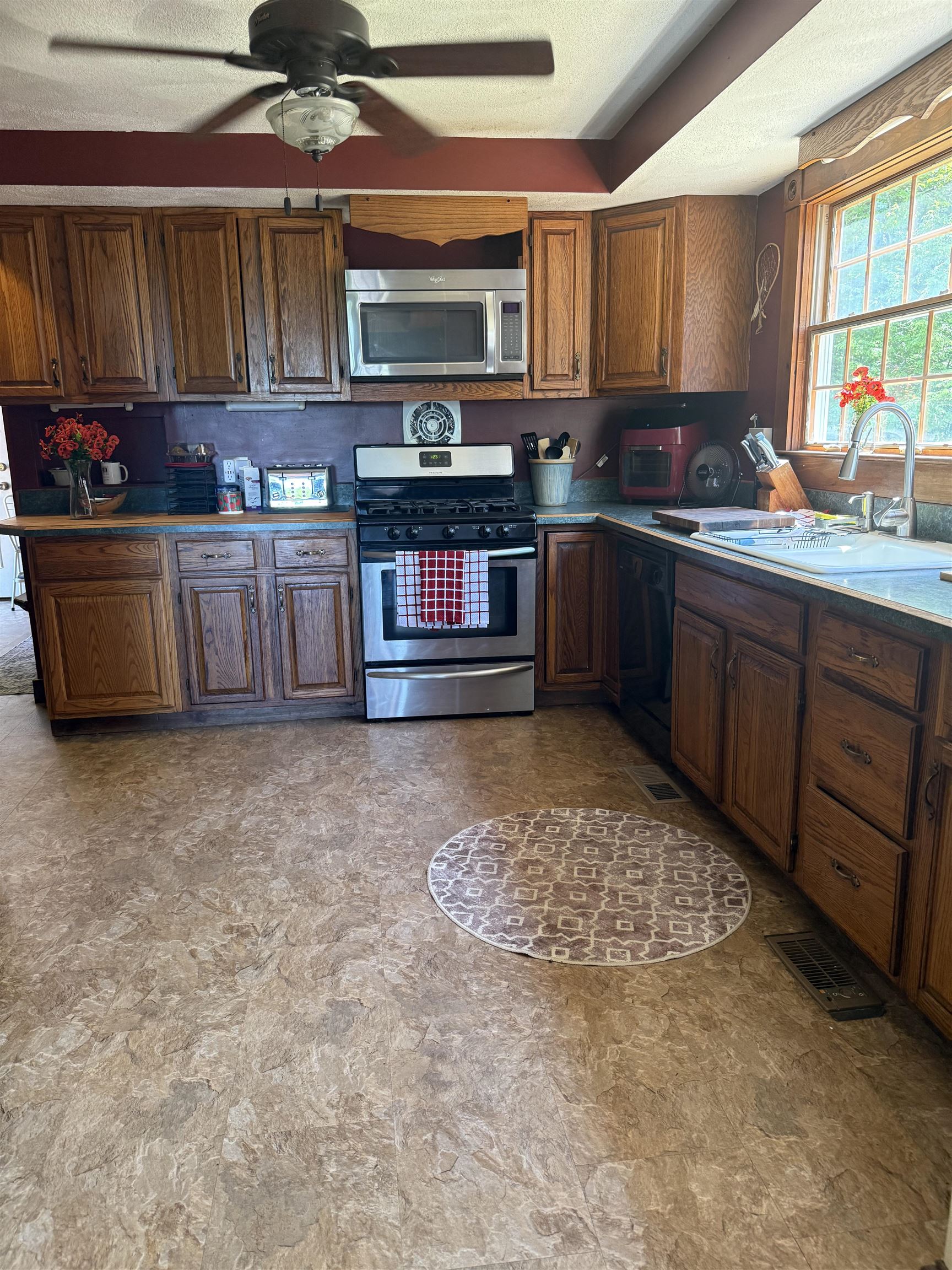 main property photo 47