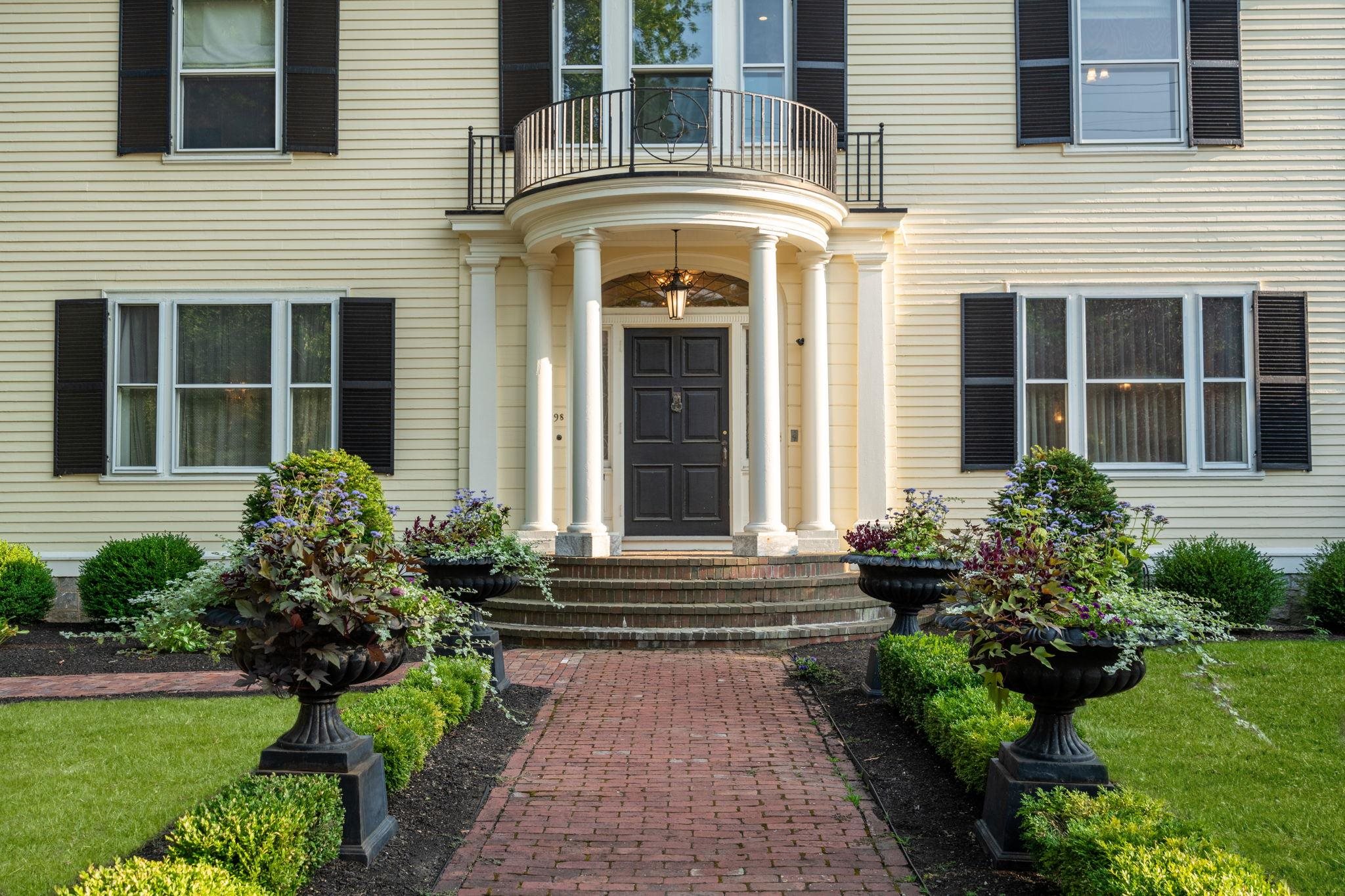 main property photo 11