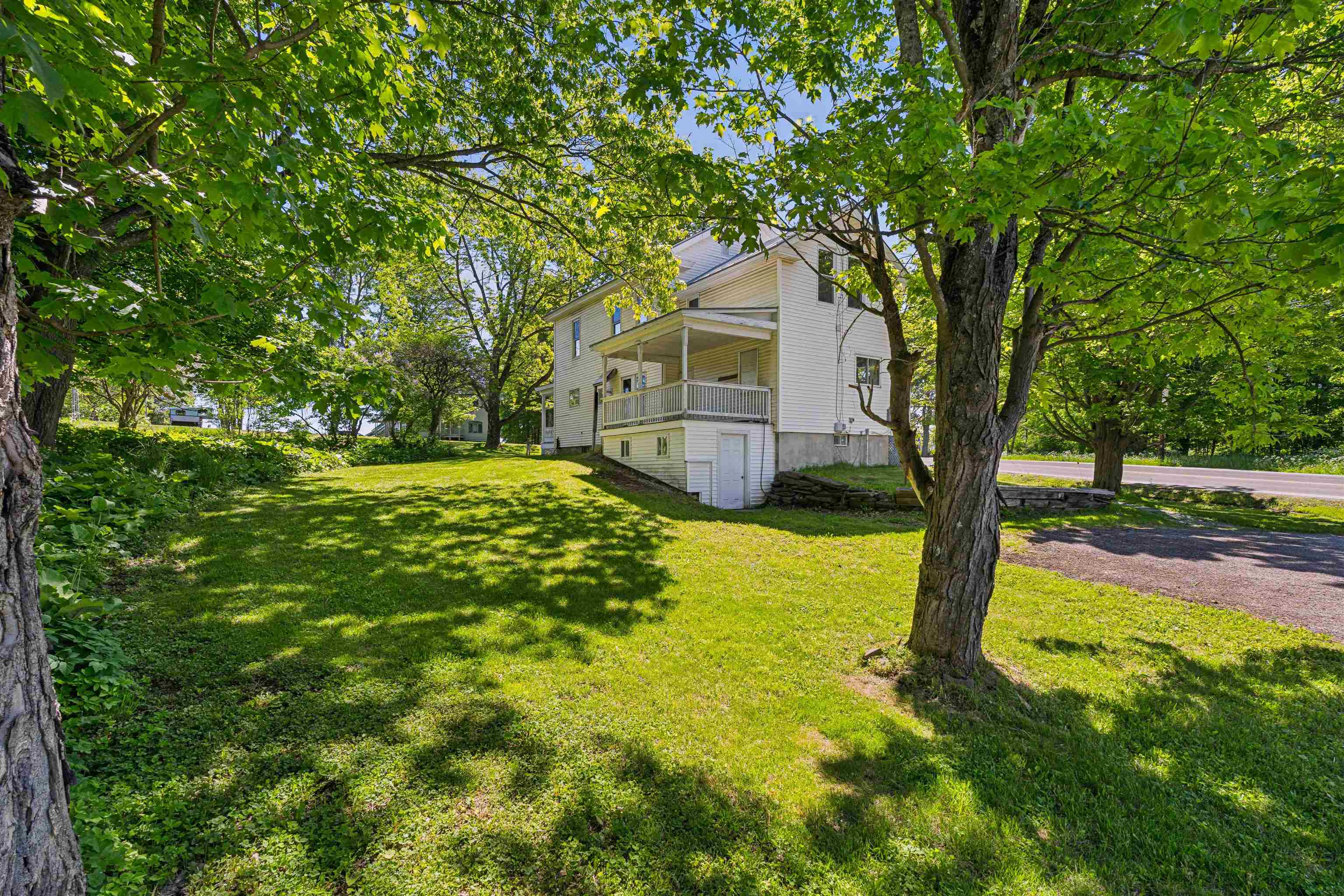 main property photo 31