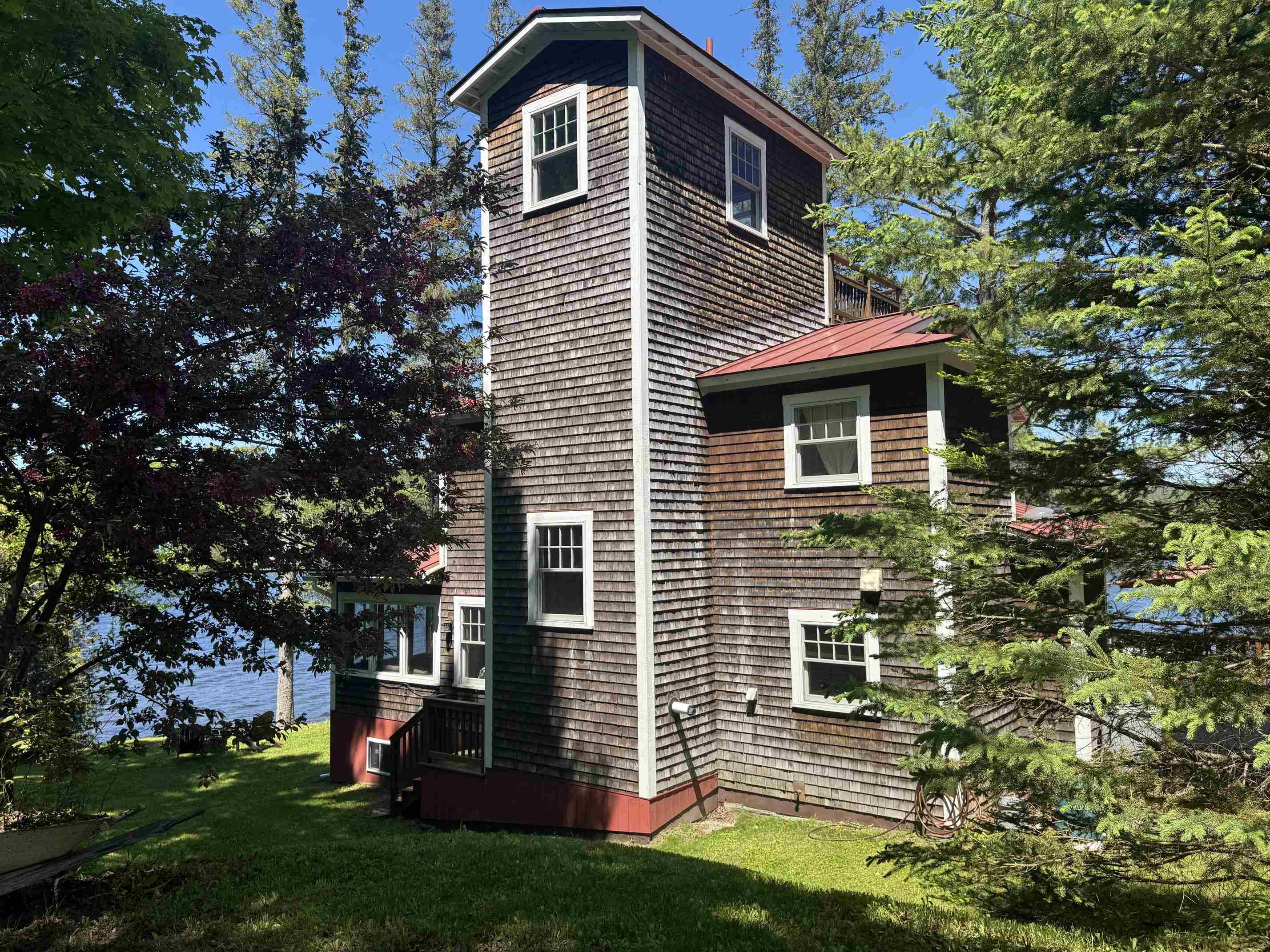 main property photo 7
