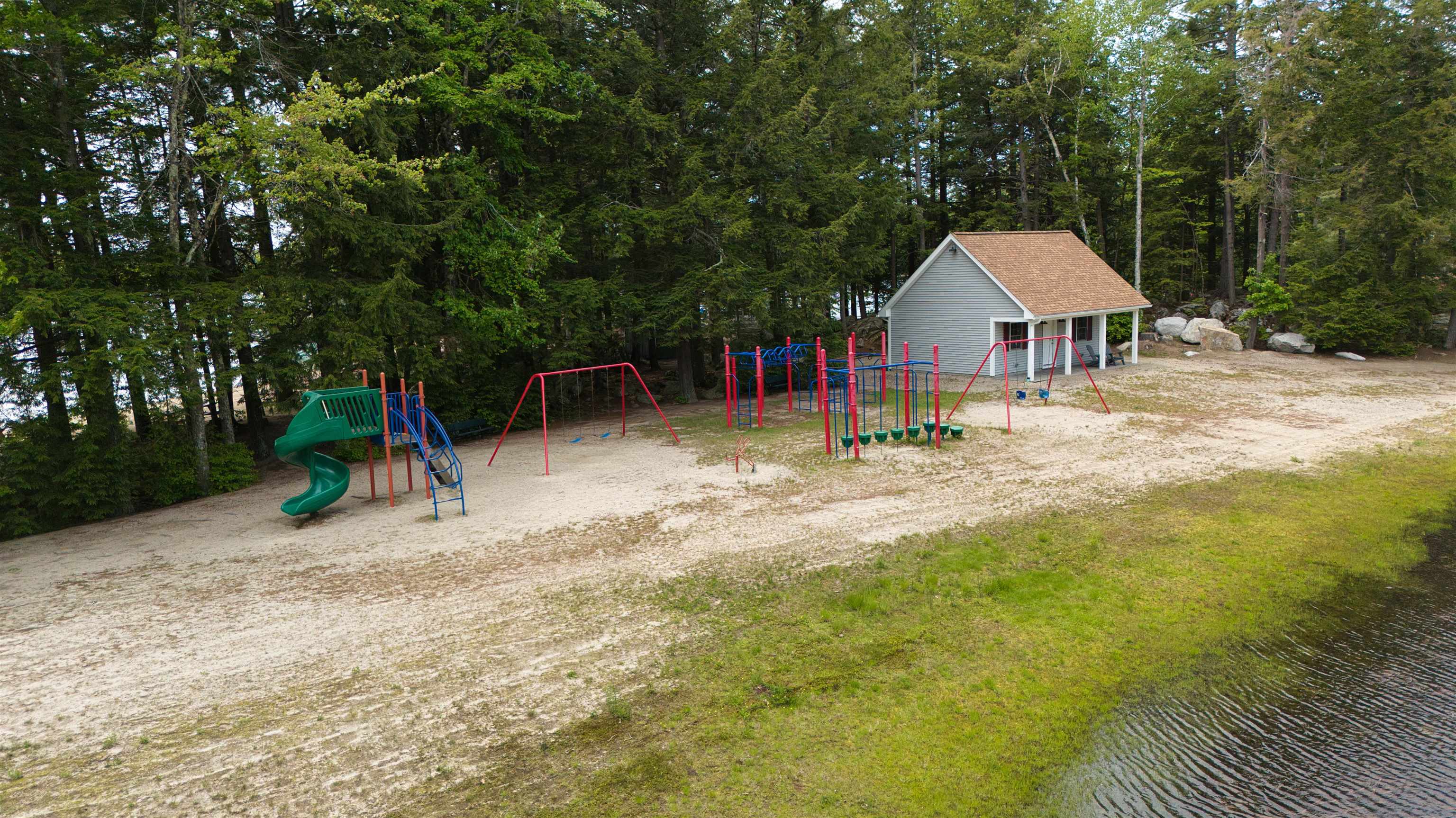 main property photo 17