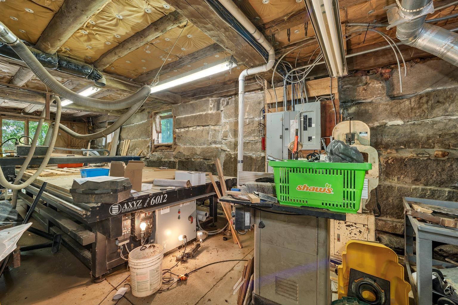 main property photo 31