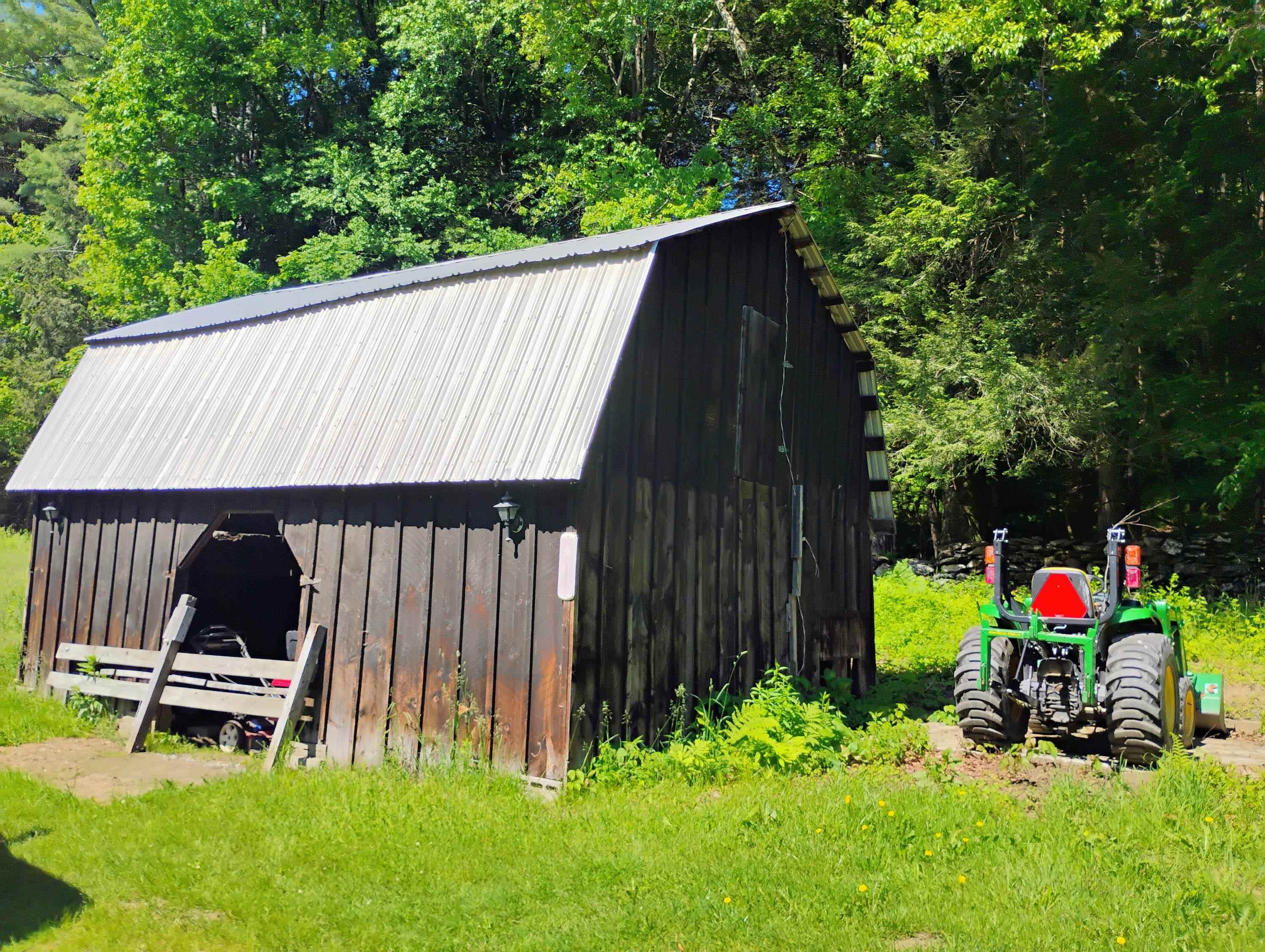 main property photo 10