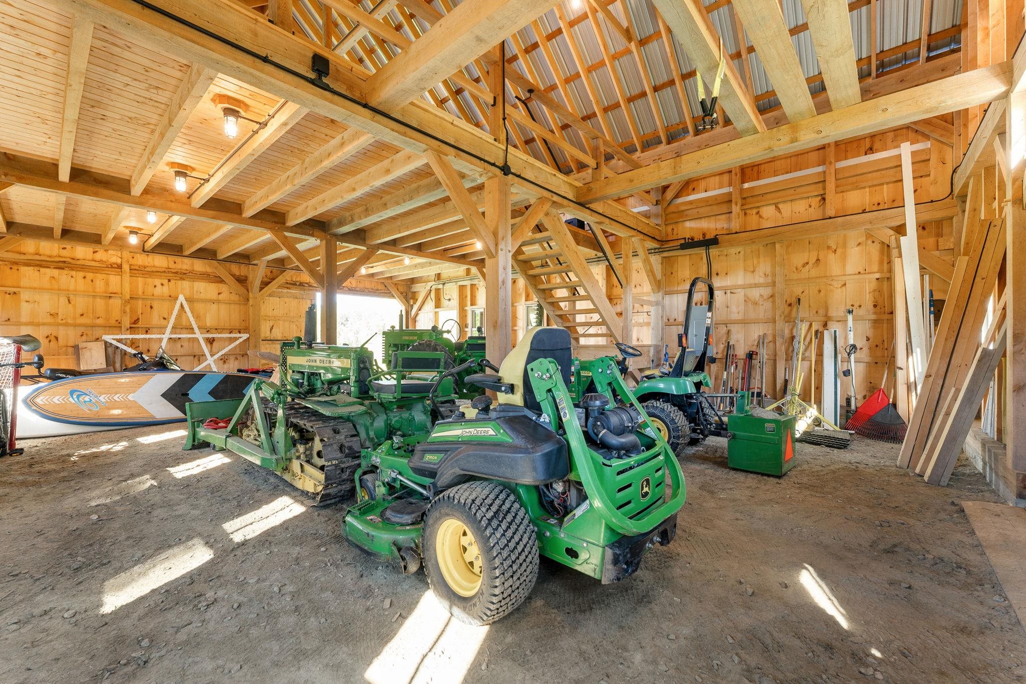 main property photo 50