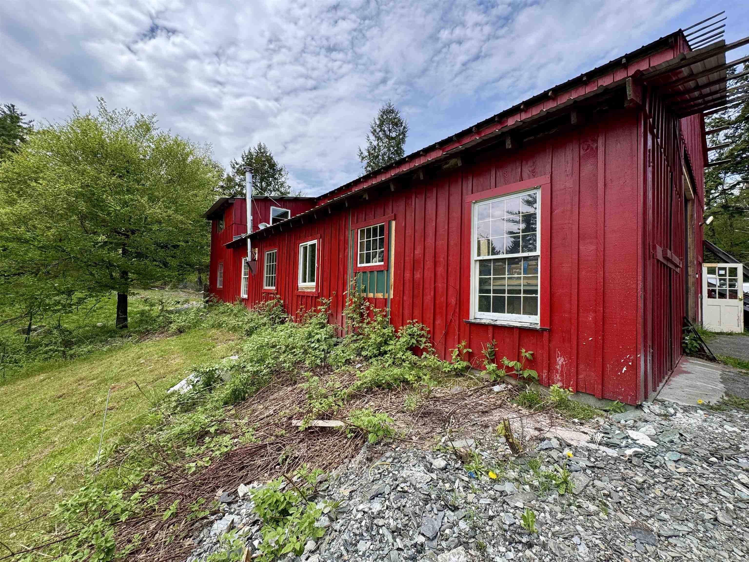 main property photo 46