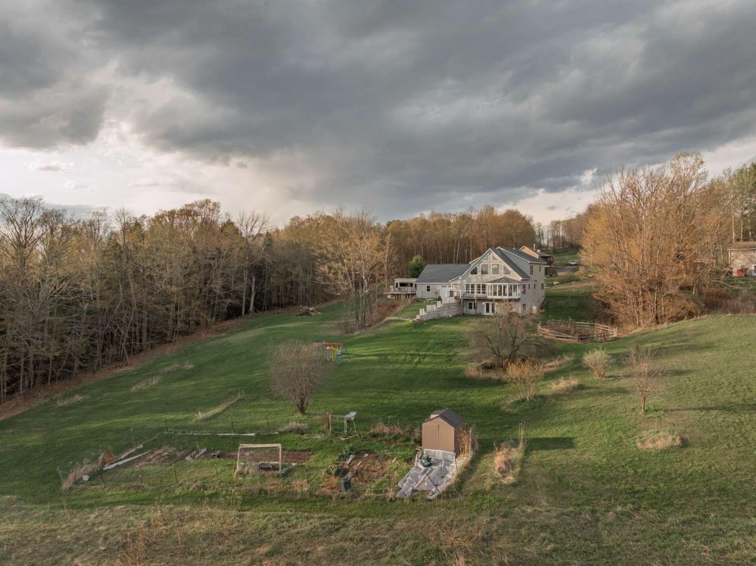 main property photo 14